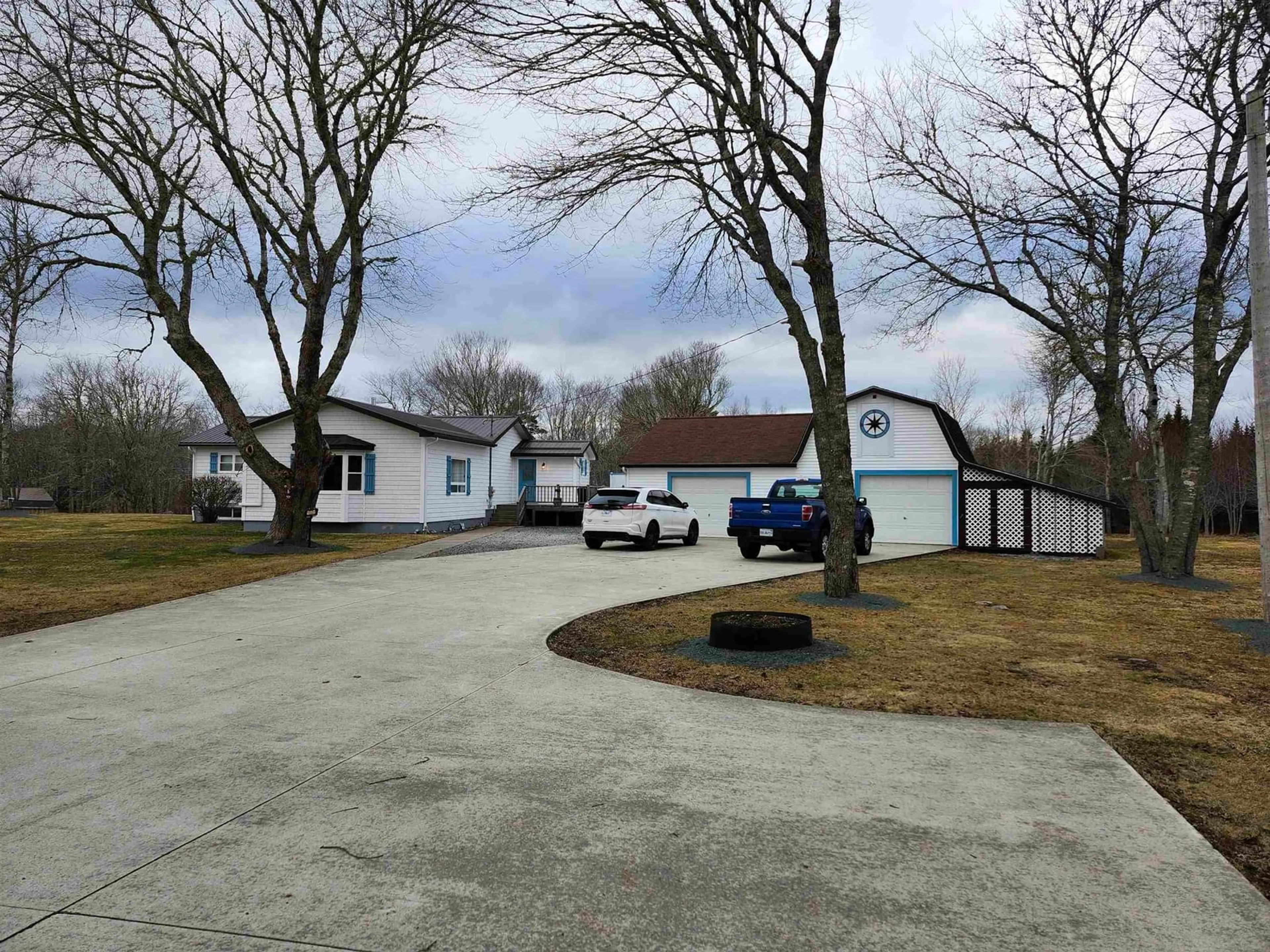 A pic from outside/outdoor area/front of a property/back of a property/a pic from drone, street for 880 Hwy 3, Birchtown Nova Scotia B0T 1W0