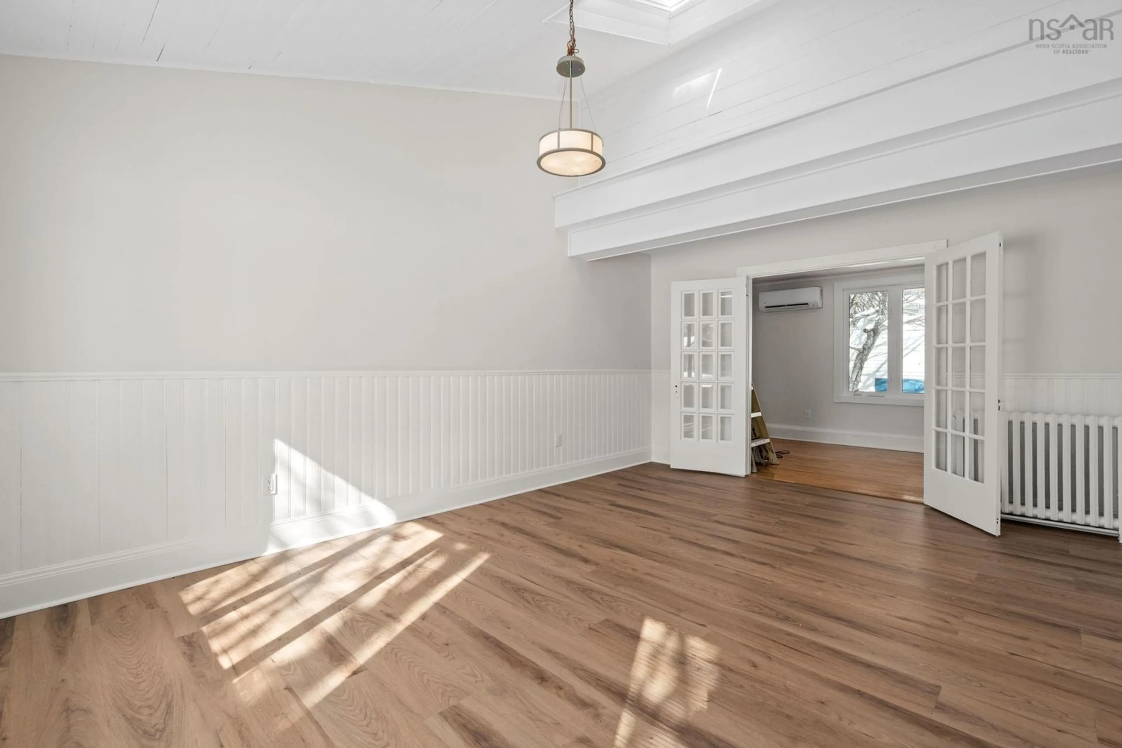 Indoor entryway for 19 Dumbarton Ave, Dartmouth Nova Scotia B2X 1Z7