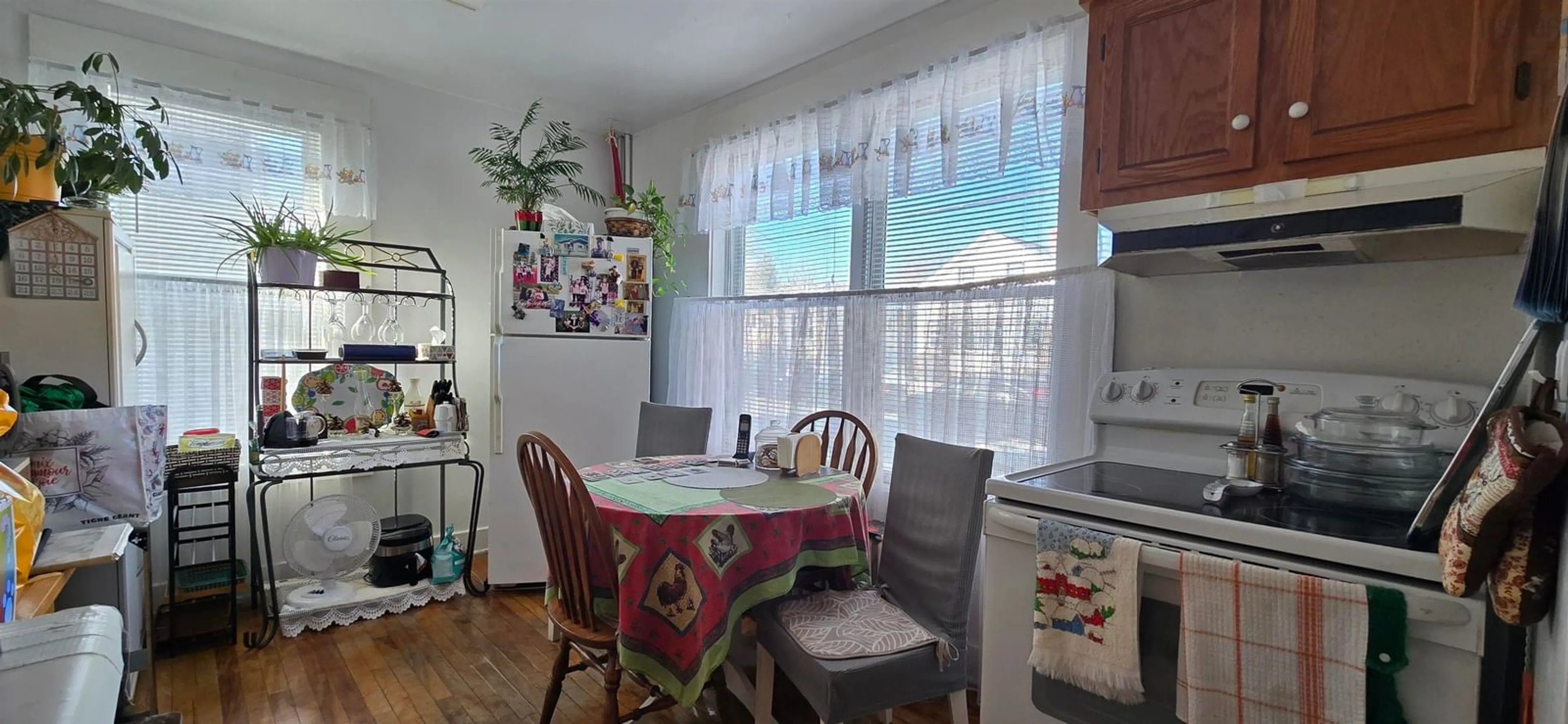 Dining room, wood/laminate floor for 10 & 12 Rufus Ave, Fairview Nova Scotia B3N 2L2