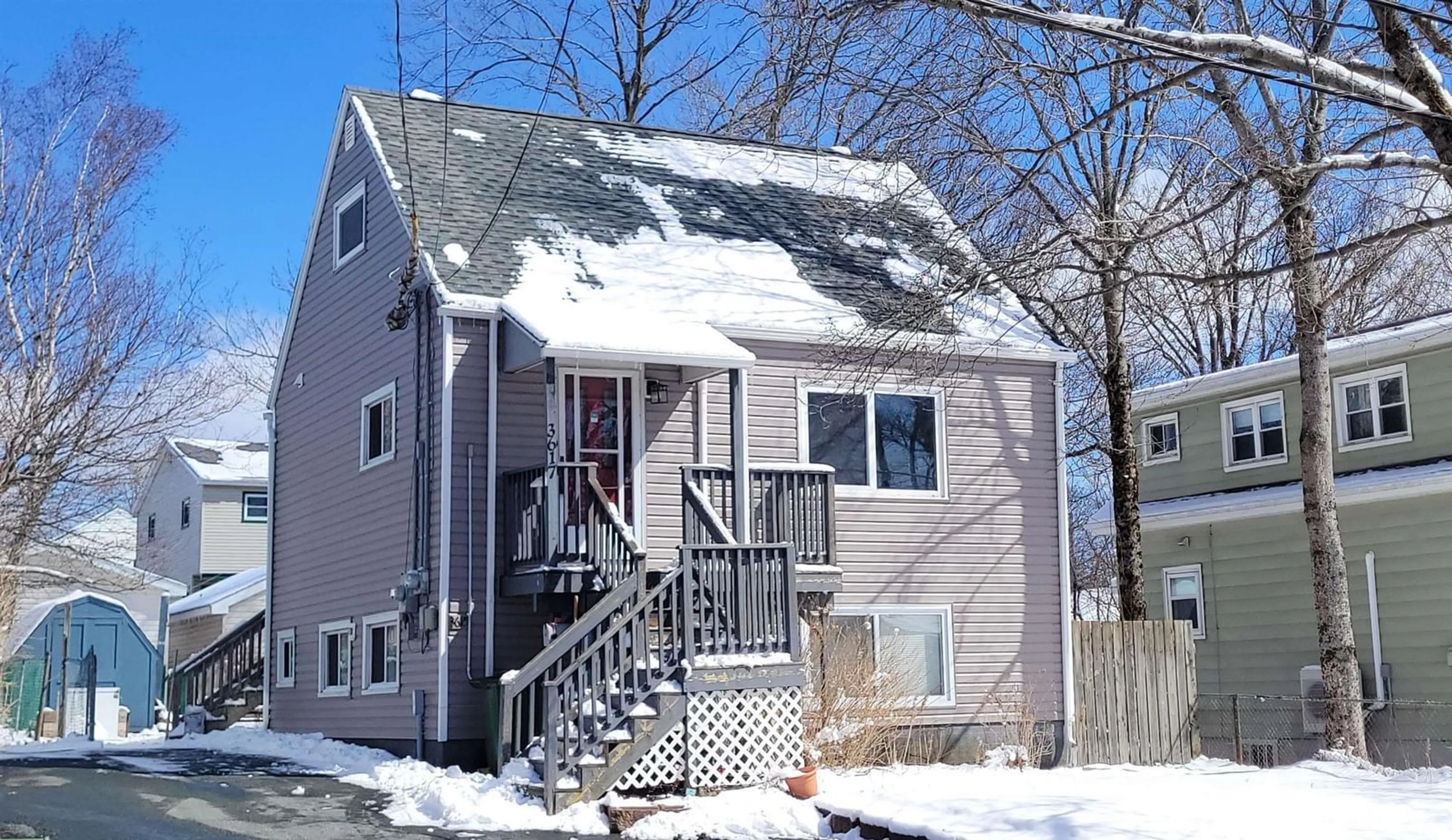 Home with vinyl exterior material, street for 3617 Robie St, Halifax Nova Scotia B3K 4S8