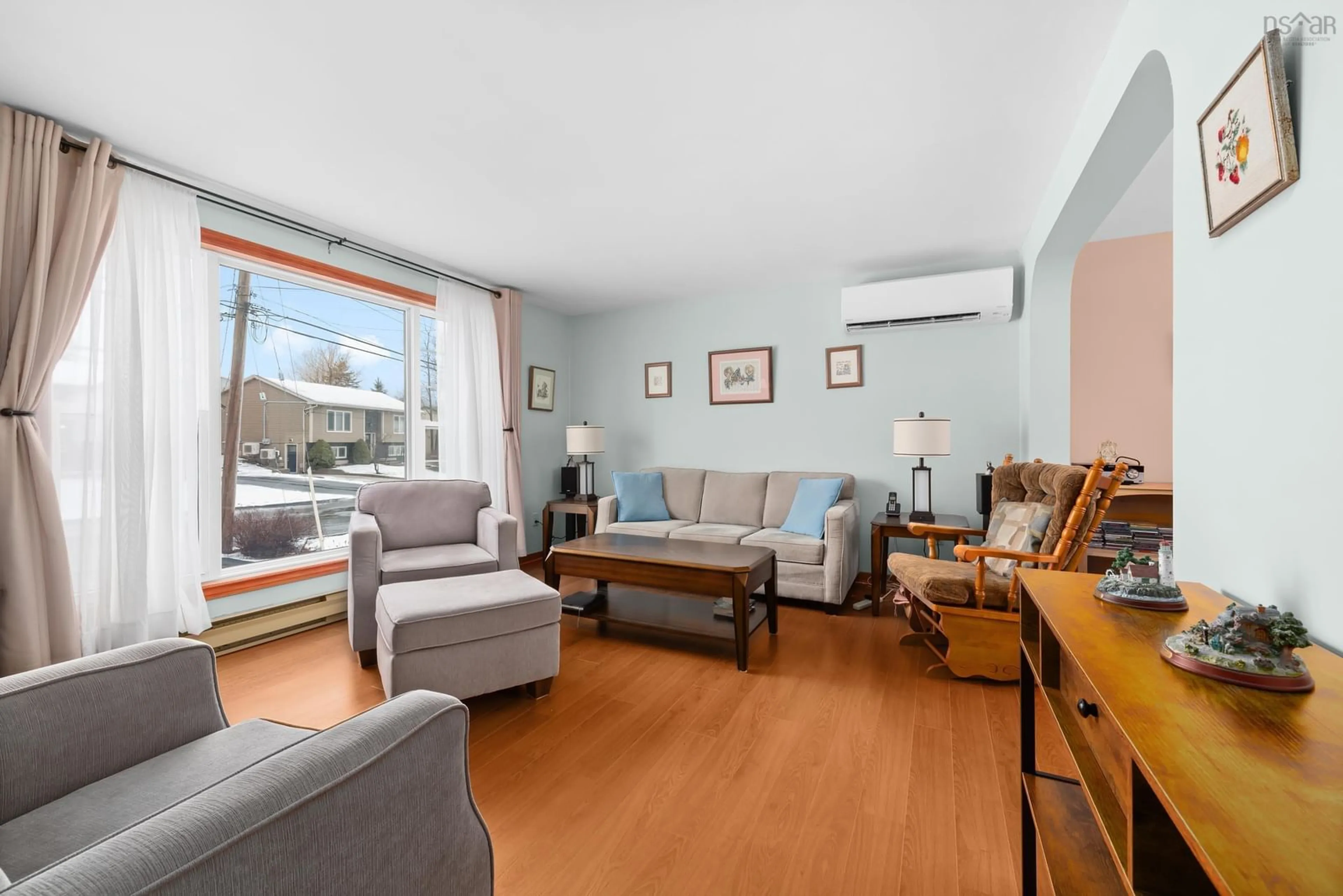 Living room with furniture, unknown for 34 Churchill Downs Cir, Lower Sackville Nova Scotia B4E 2H8