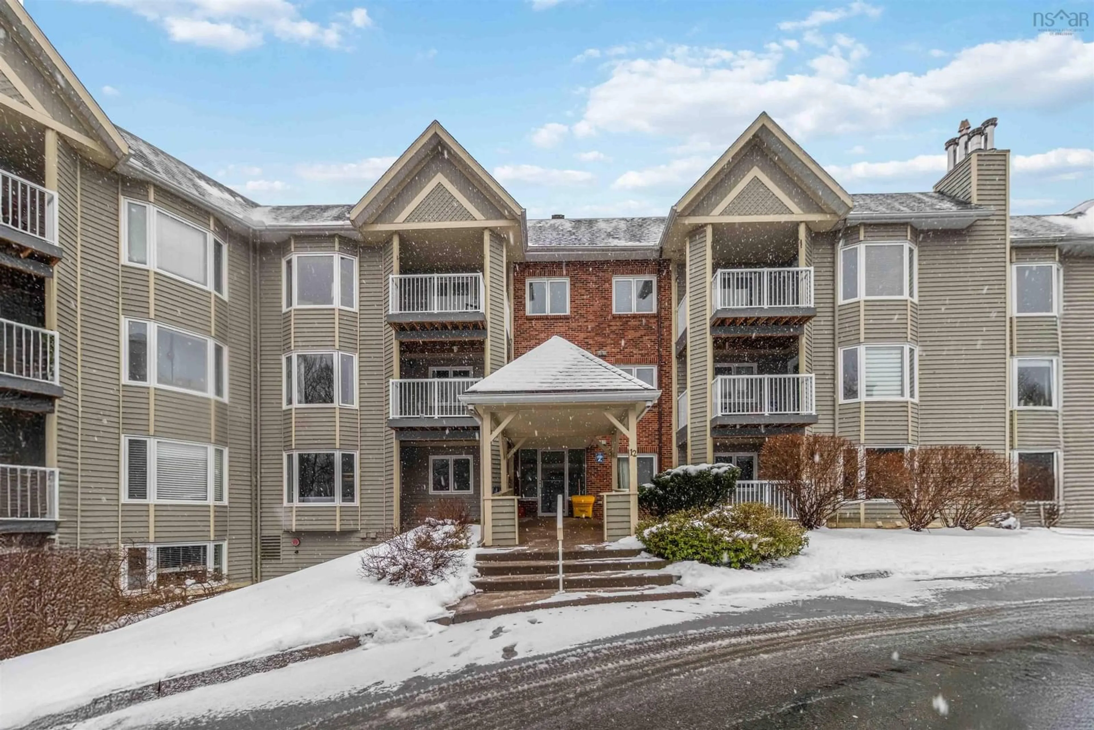 Indoor foyer for 12 Spinnaker Dr #104, Halifax Nova Scotia B3N 3A8