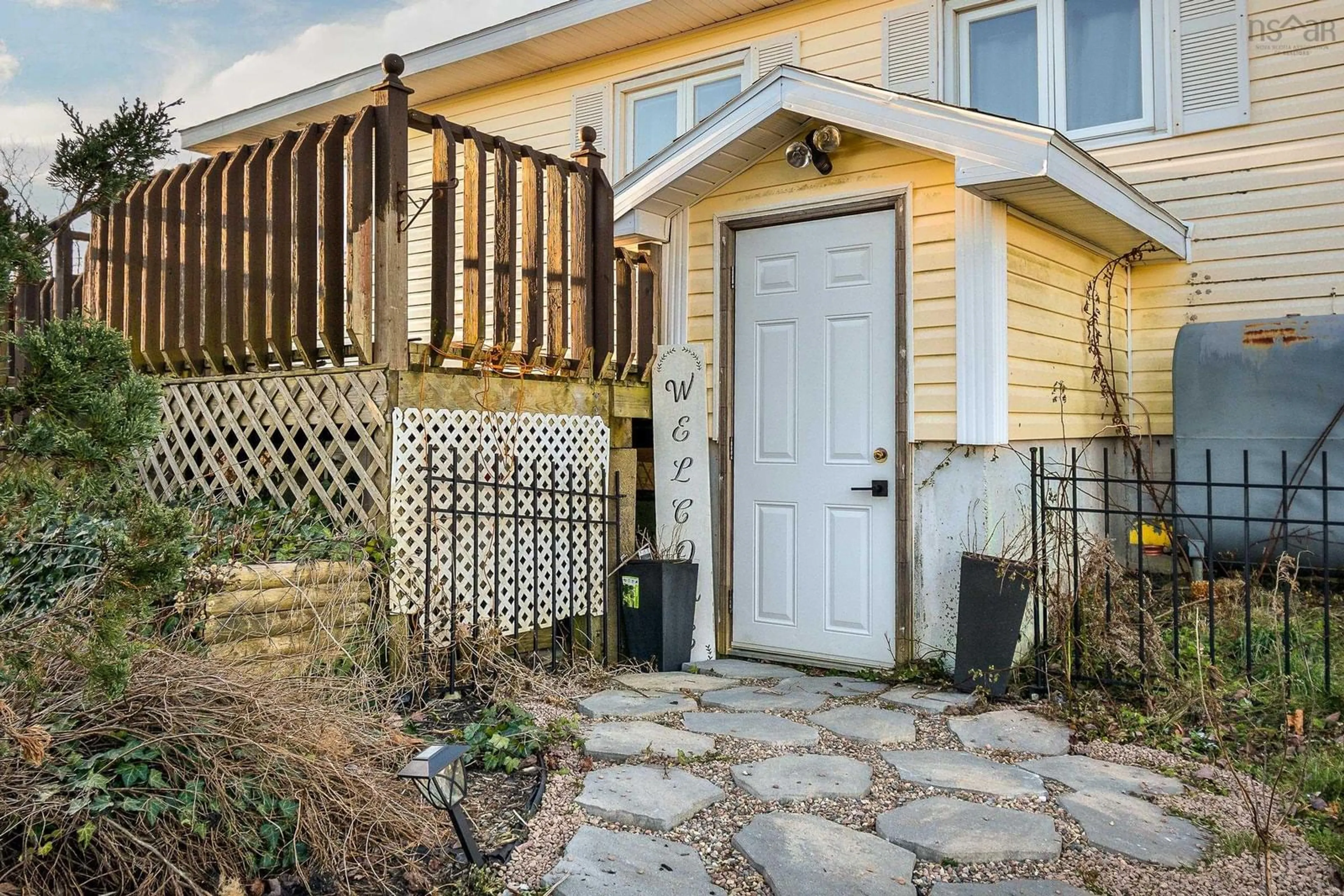 Patio, street for 100 Borden St, Glace Bay Nova Scotia B1A 1Y7