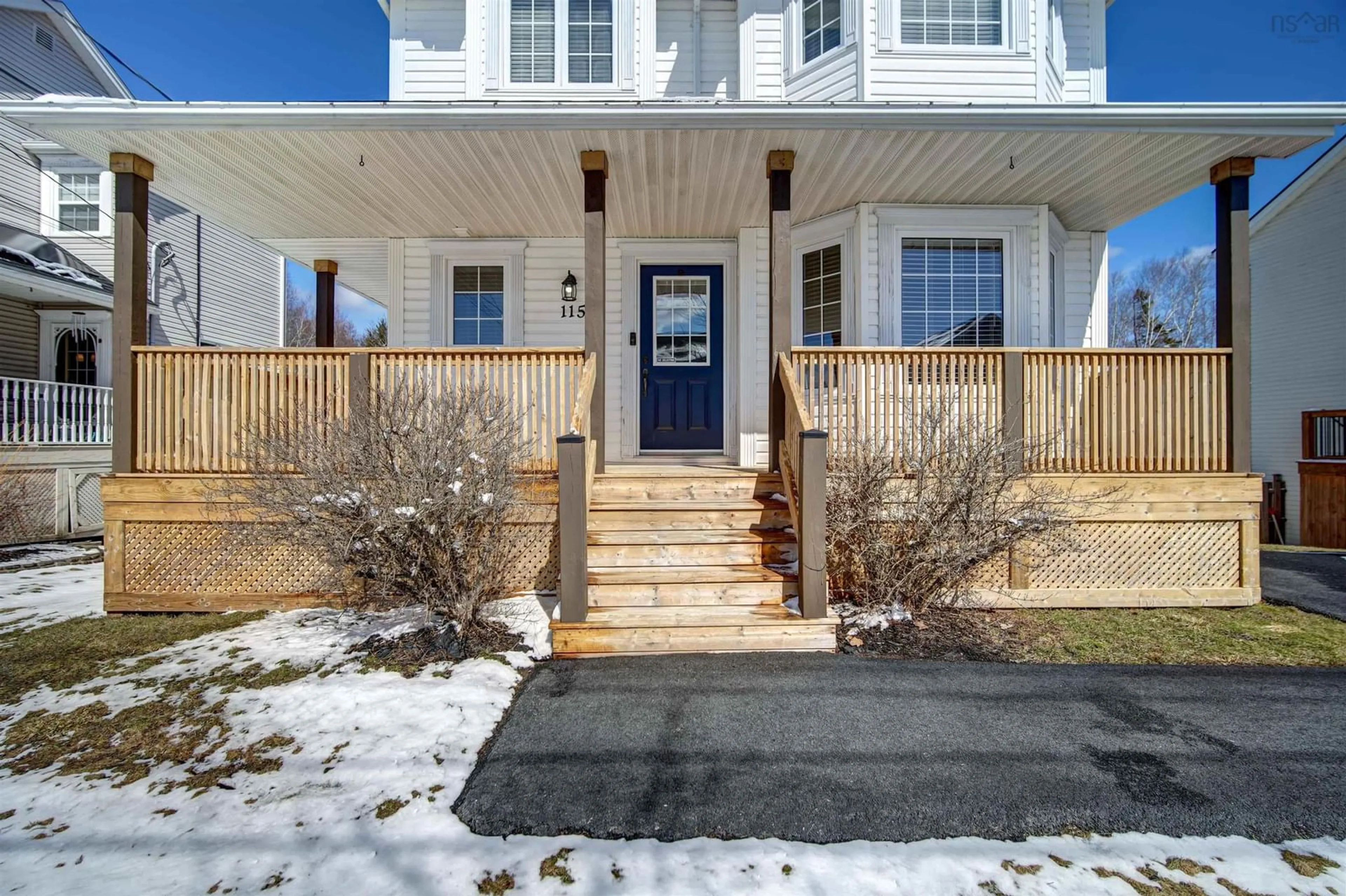 Indoor entryway for 115 Haddad Dr, Lower Sackville Nova Scotia B4C 4G6