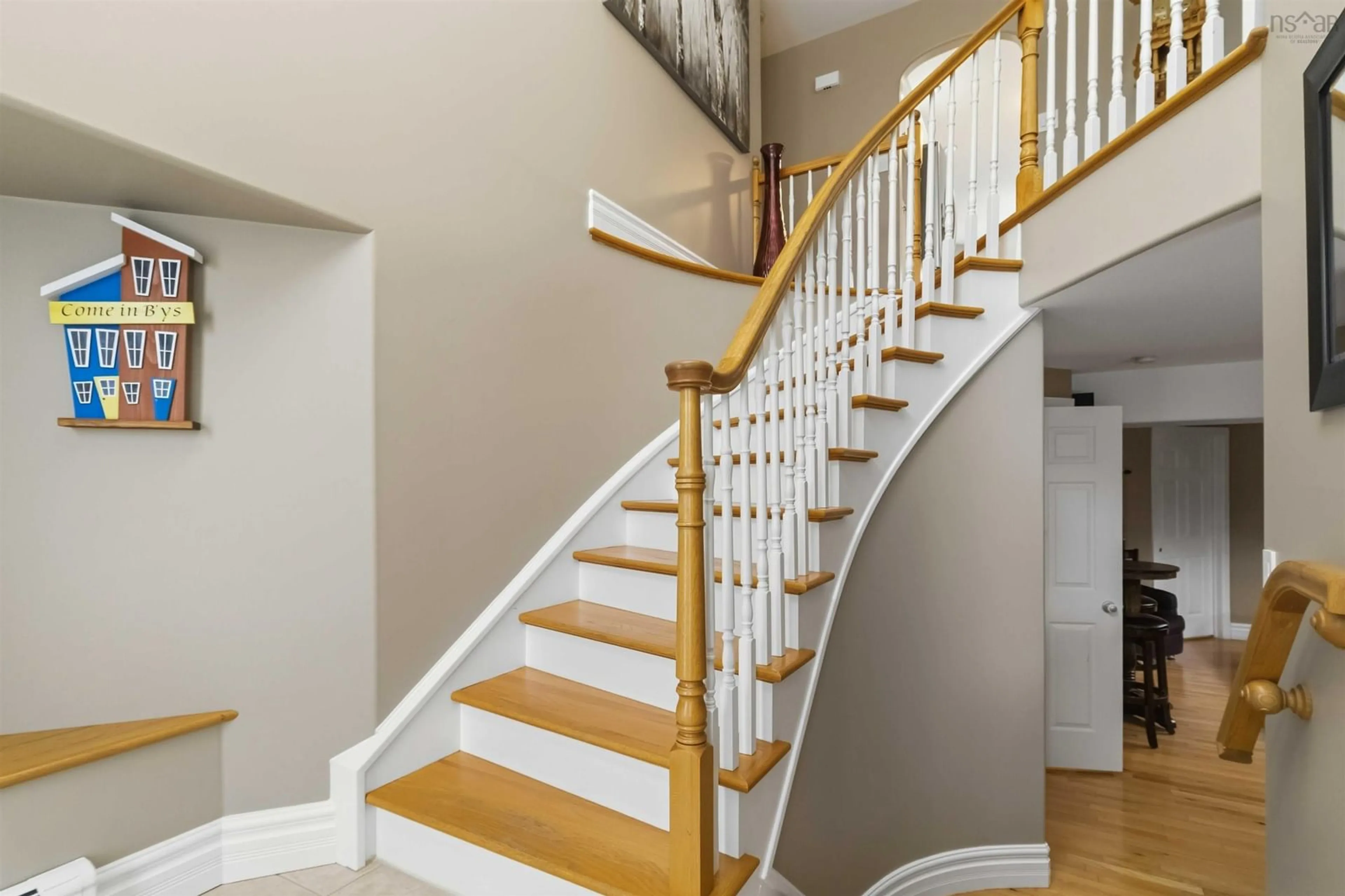 Stairs for 41 Lakeridge Cres, Cole Harbour Nova Scotia B2V 2V2