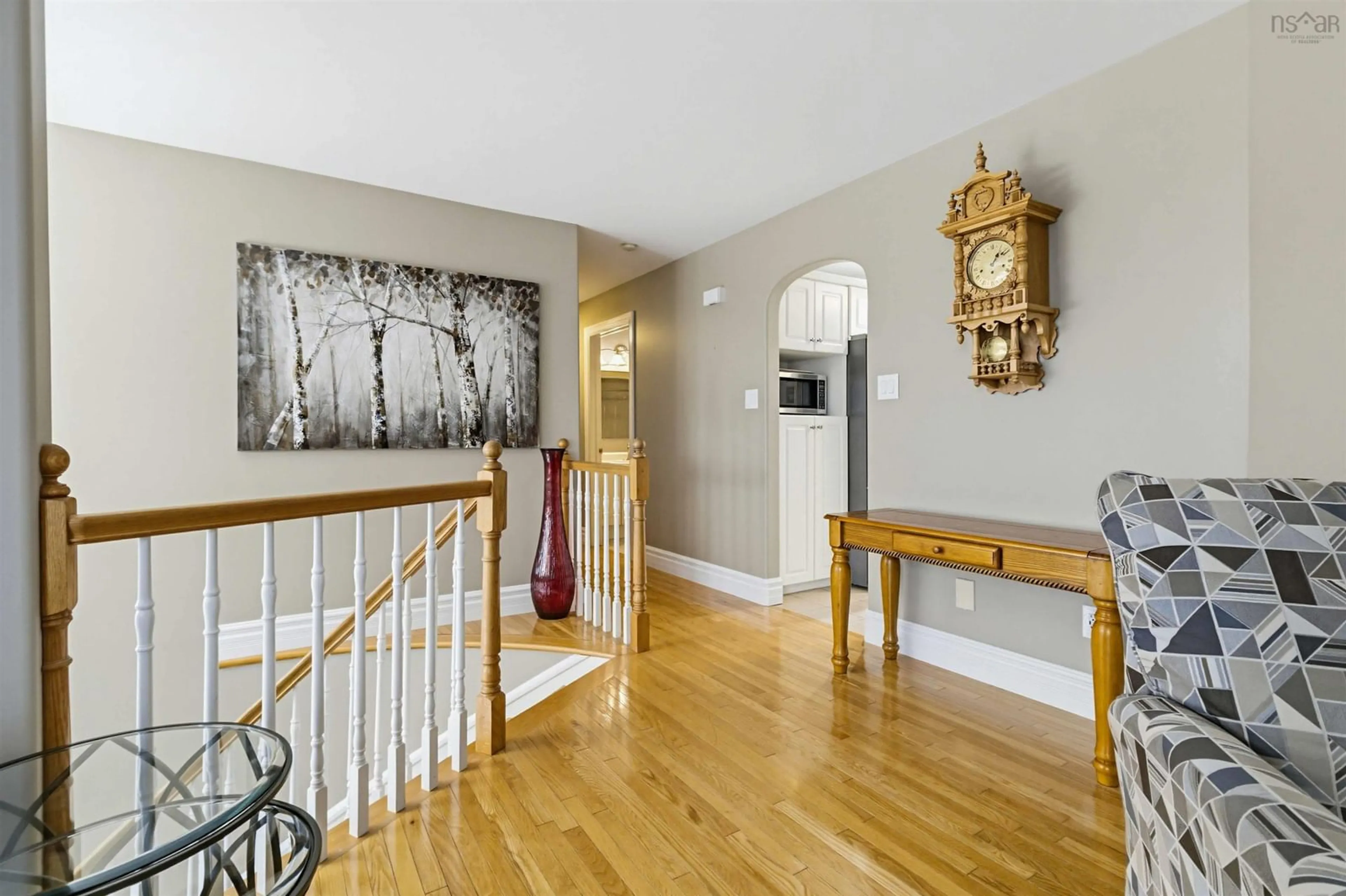 Indoor foyer for 41 Lakeridge Cres, Cole Harbour Nova Scotia B2V 2V2