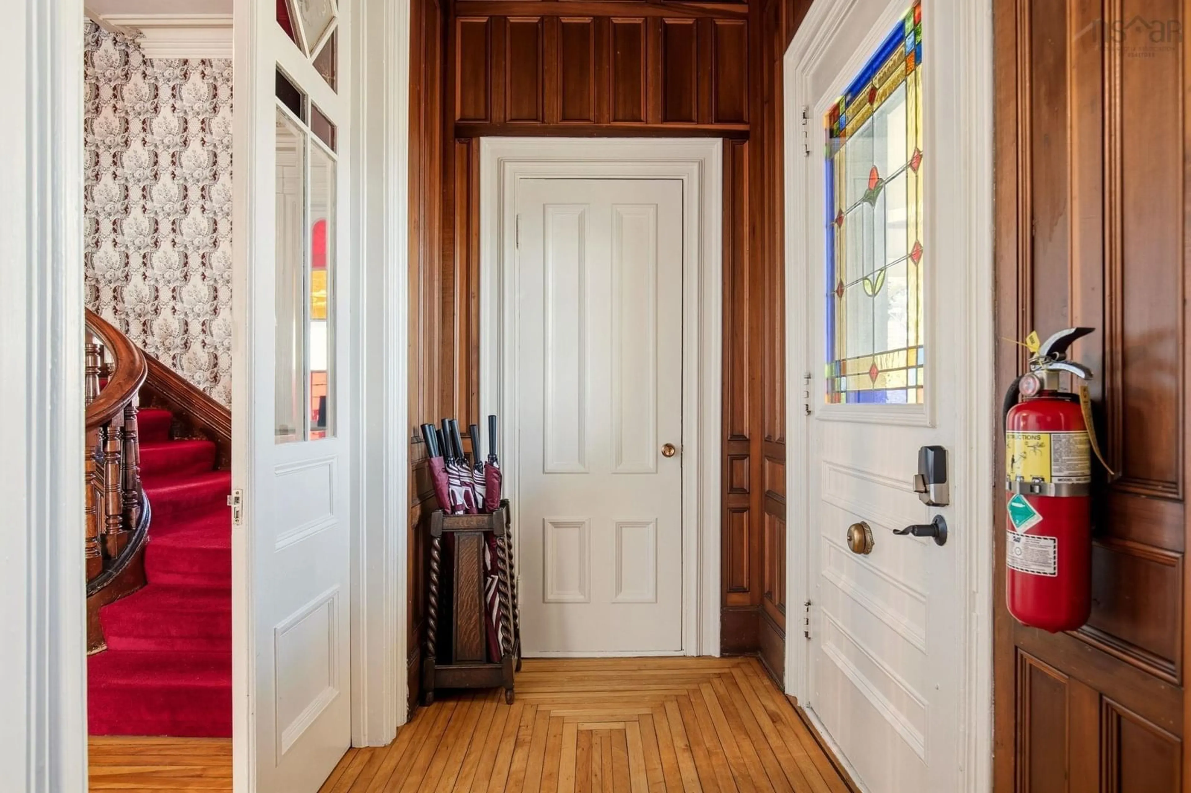 Indoor entryway for 42 Falkland St, Lunenburg Nova Scotia B0J 2C0