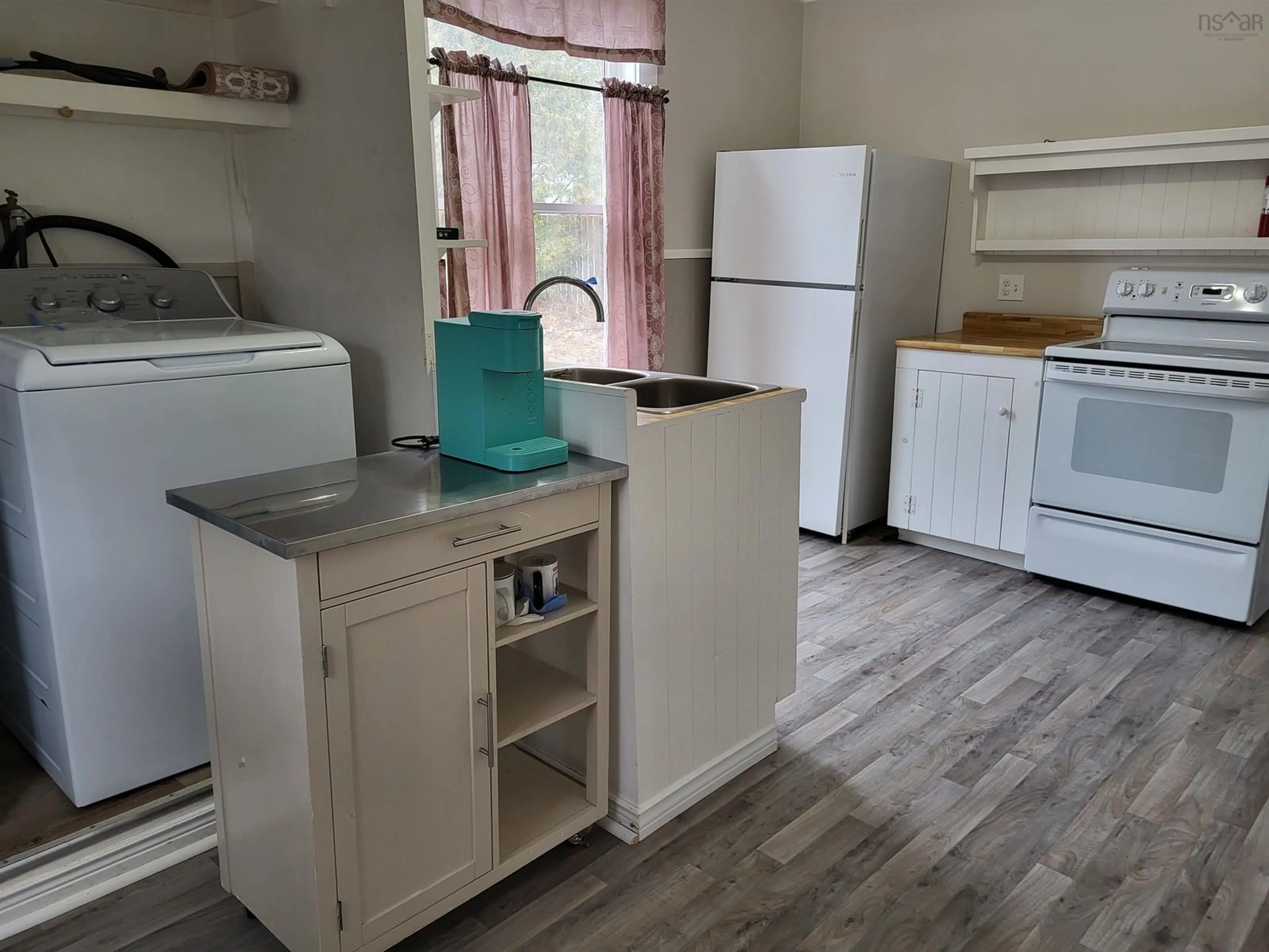 Standard kitchen, unknown for 1565 Highway 362, Victoria Vale Nova Scotia B0S 1P0