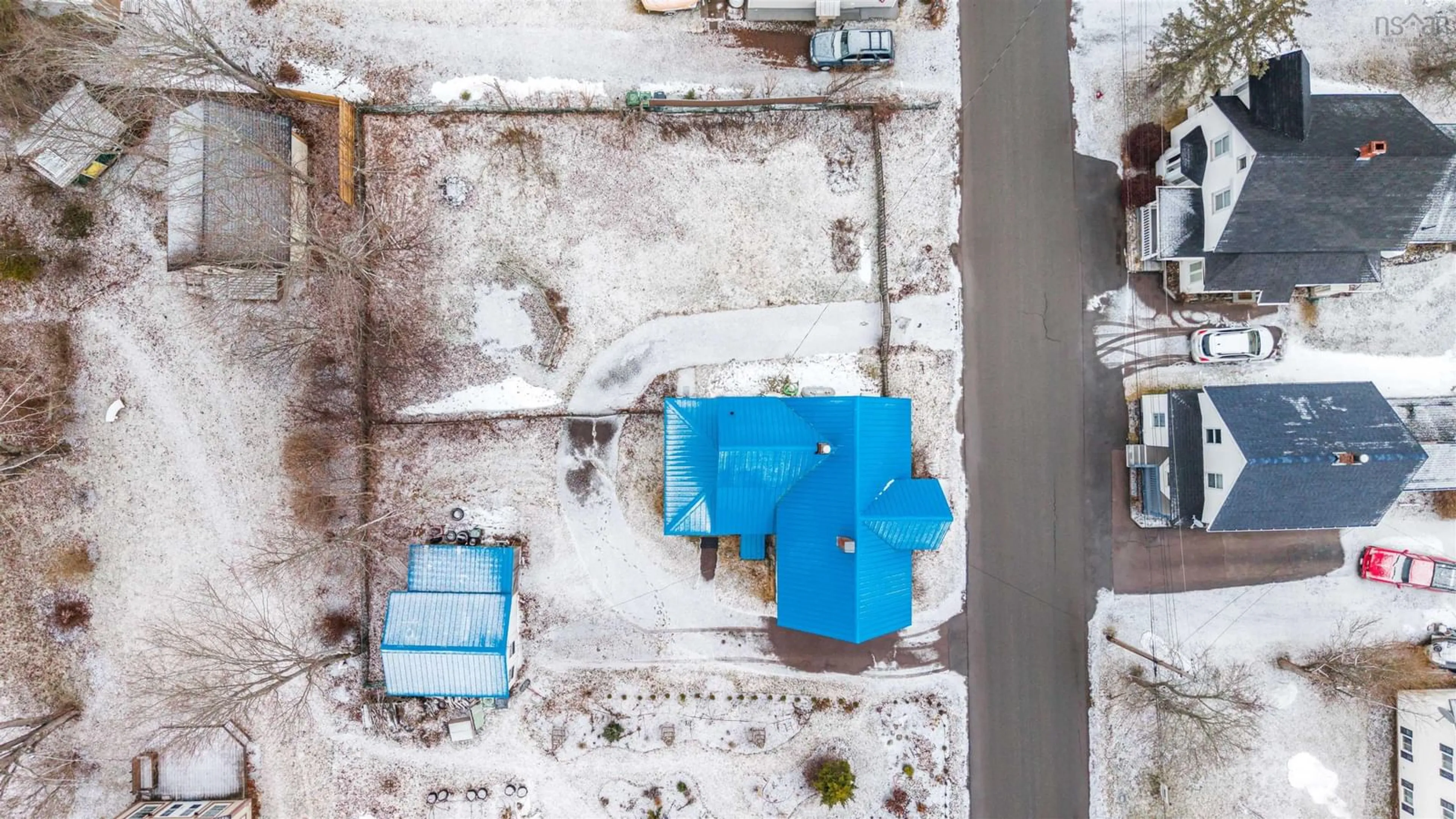 A pic from outside/outdoor area/front of a property/back of a property/a pic from drone, building for 31 Chapel St, Parrsboro Nova Scotia B0M 1S0