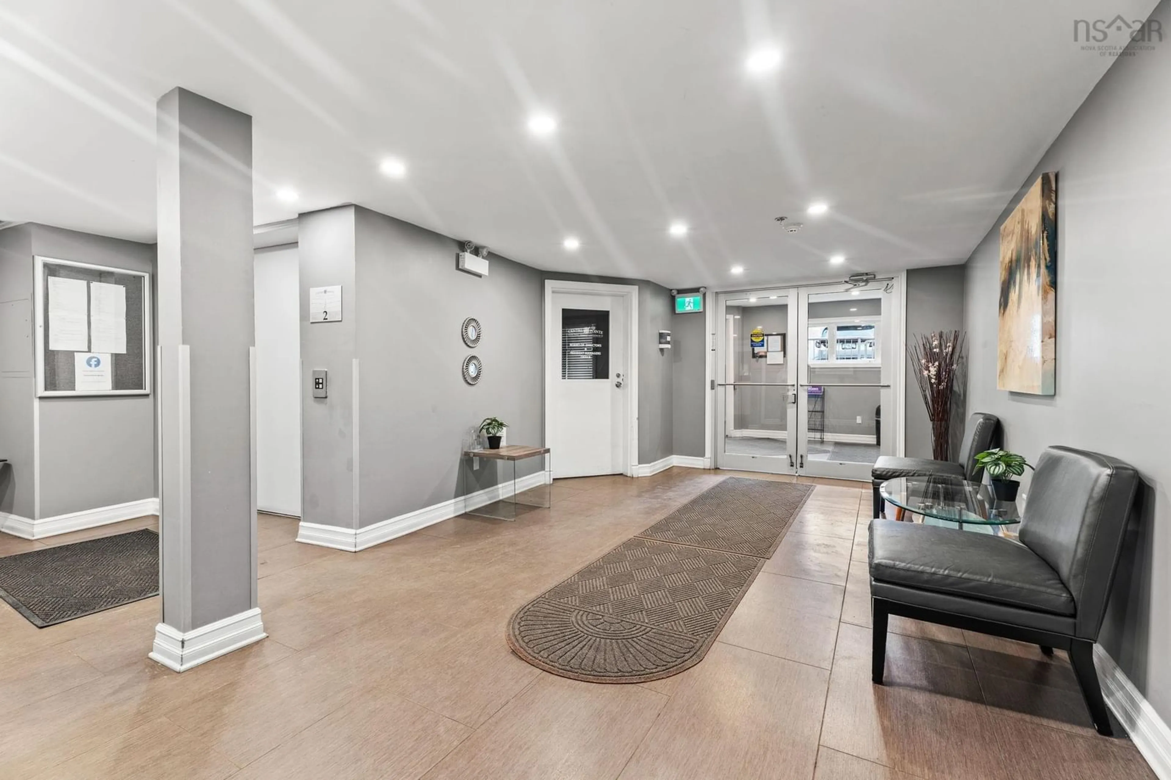 Indoor foyer for 3600 John Parr Drive #302, Halifax Nova Scotia B3K 5V3