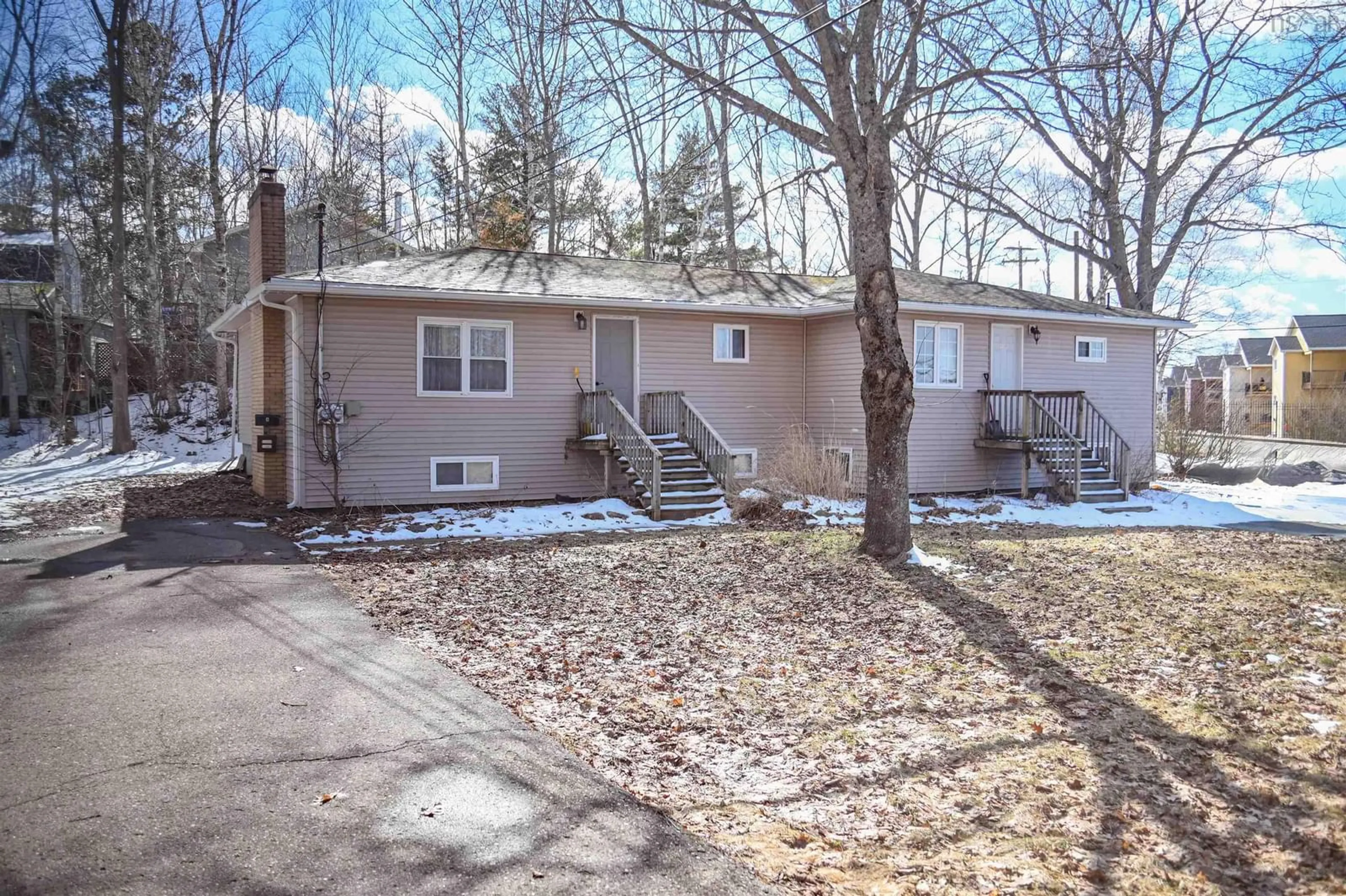 Home with vinyl exterior material, street for 961-963 Charles St, North Kentville Nova Scotia B4N 2Y5