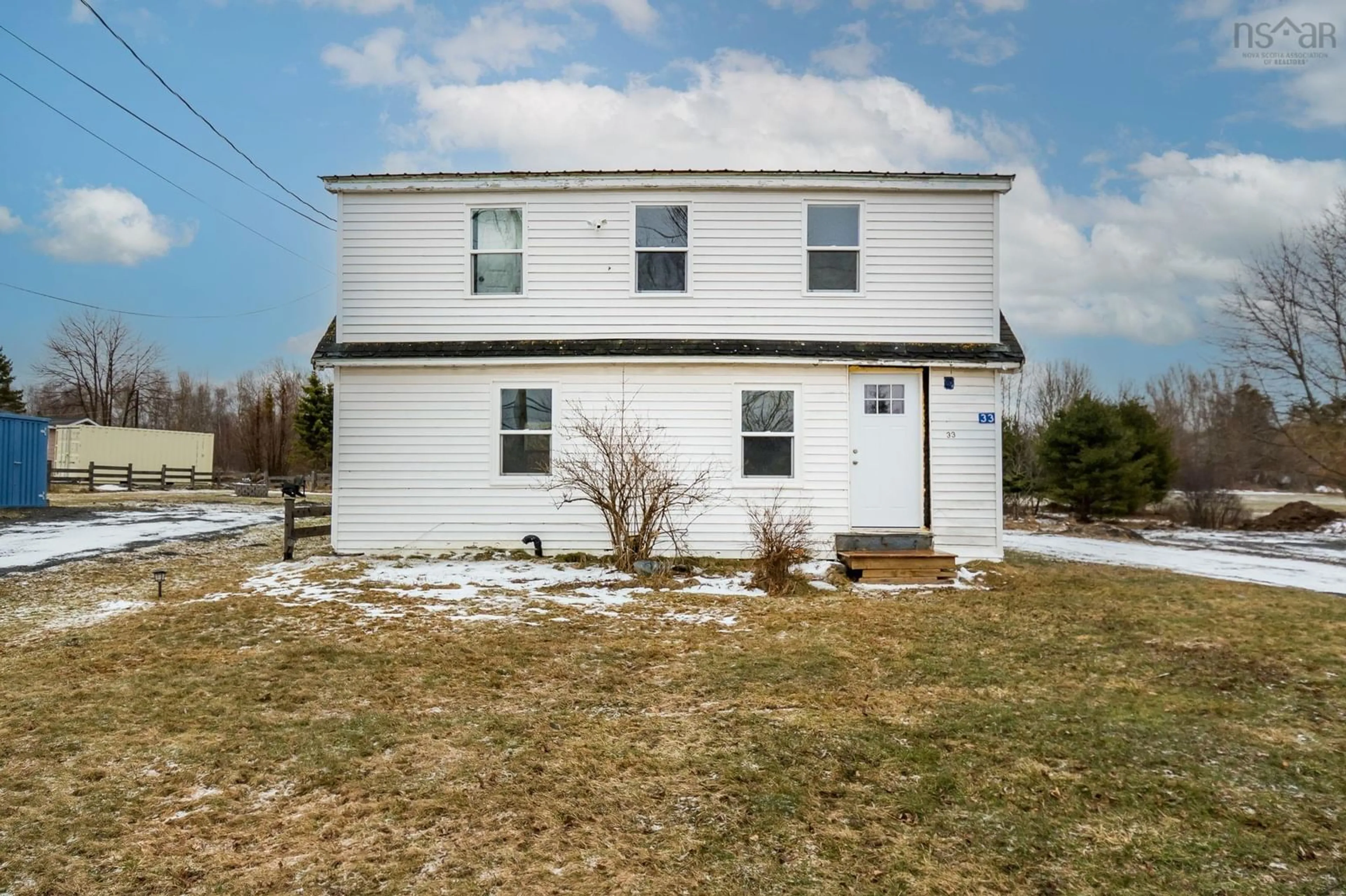 Home with vinyl exterior material, building for 33 Riverview Rd, Hantsport Nova Scotia B0P 1P0