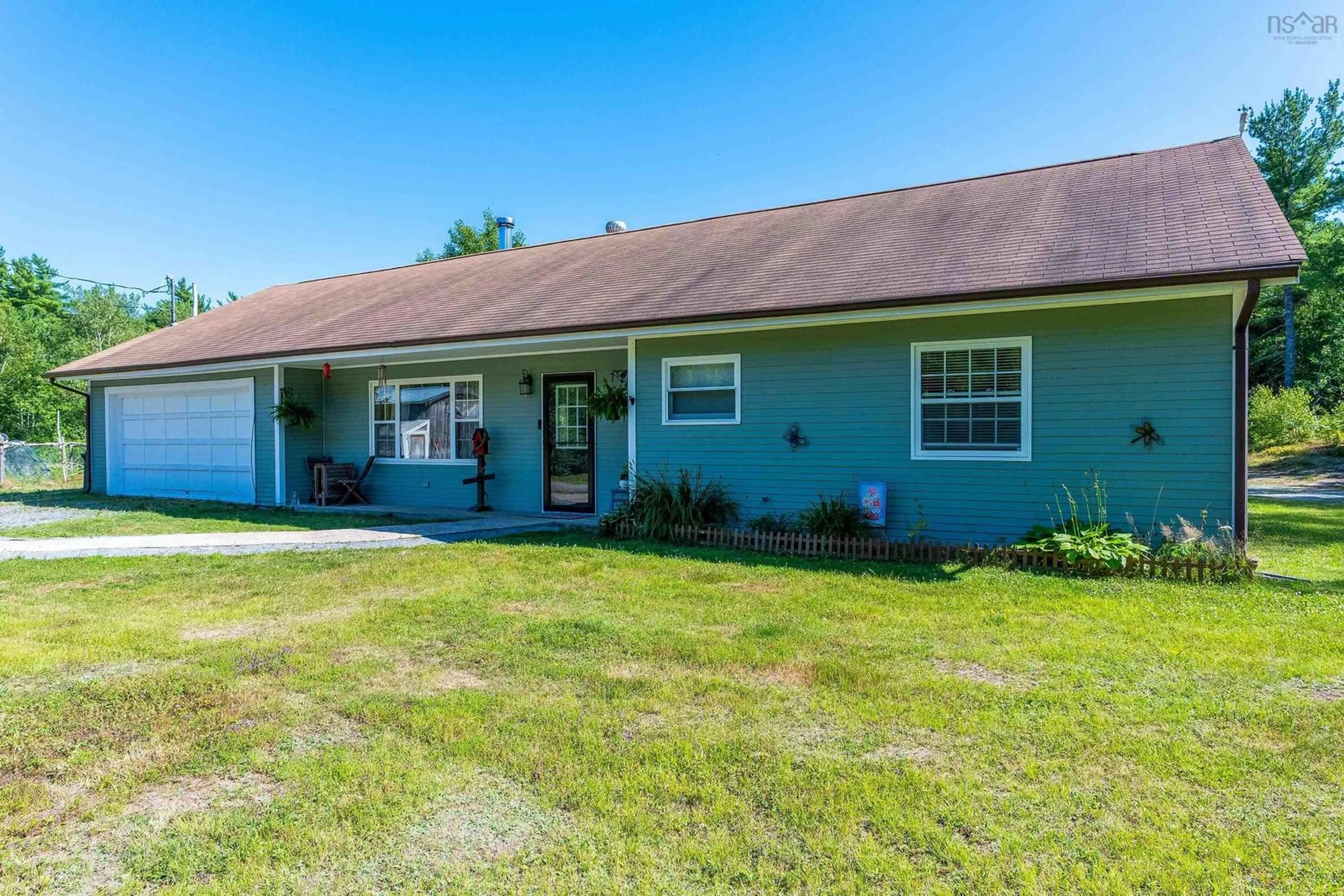 Home with vinyl exterior material, street for 252 Eves Rd, New Albany Nova Scotia B0S 1P0
