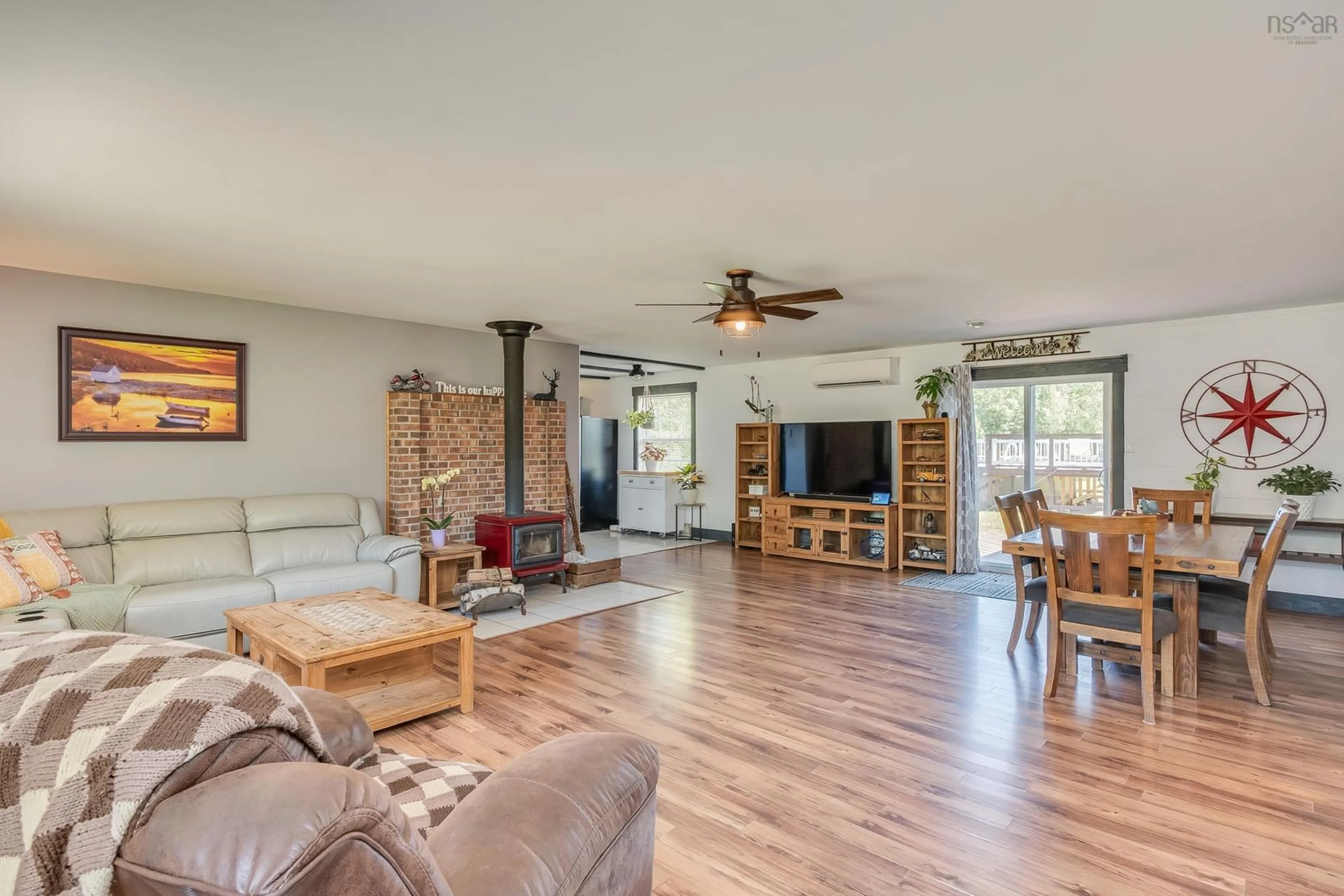 Living room with furniture, unknown for 252 Eves Rd, New Albany Nova Scotia B0S 1P0