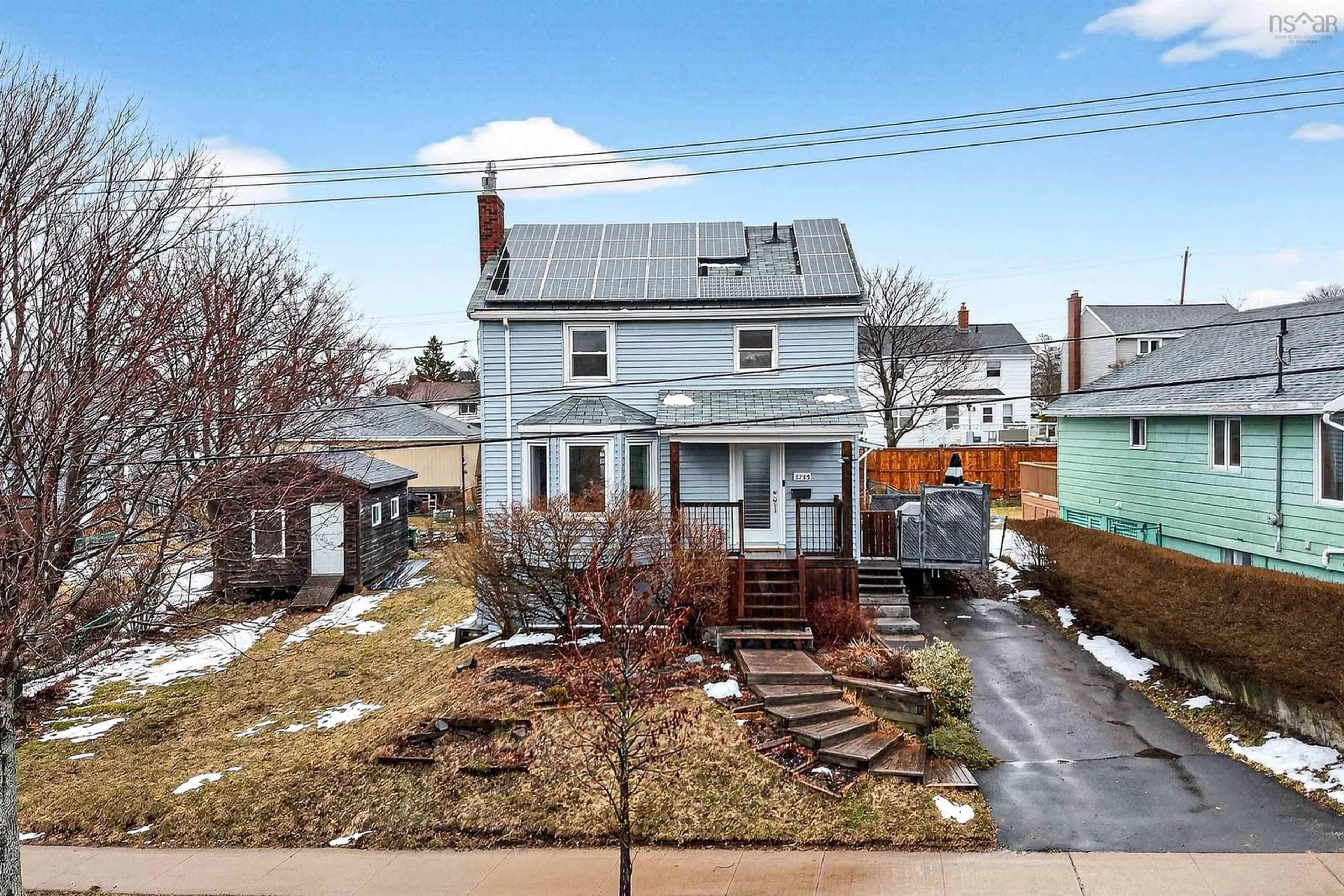 A pic from outside/outdoor area/front of a property/back of a property/a pic from drone, street for 3755 High St, Halifax Peninsula Nova Scotia B3K 4Z1