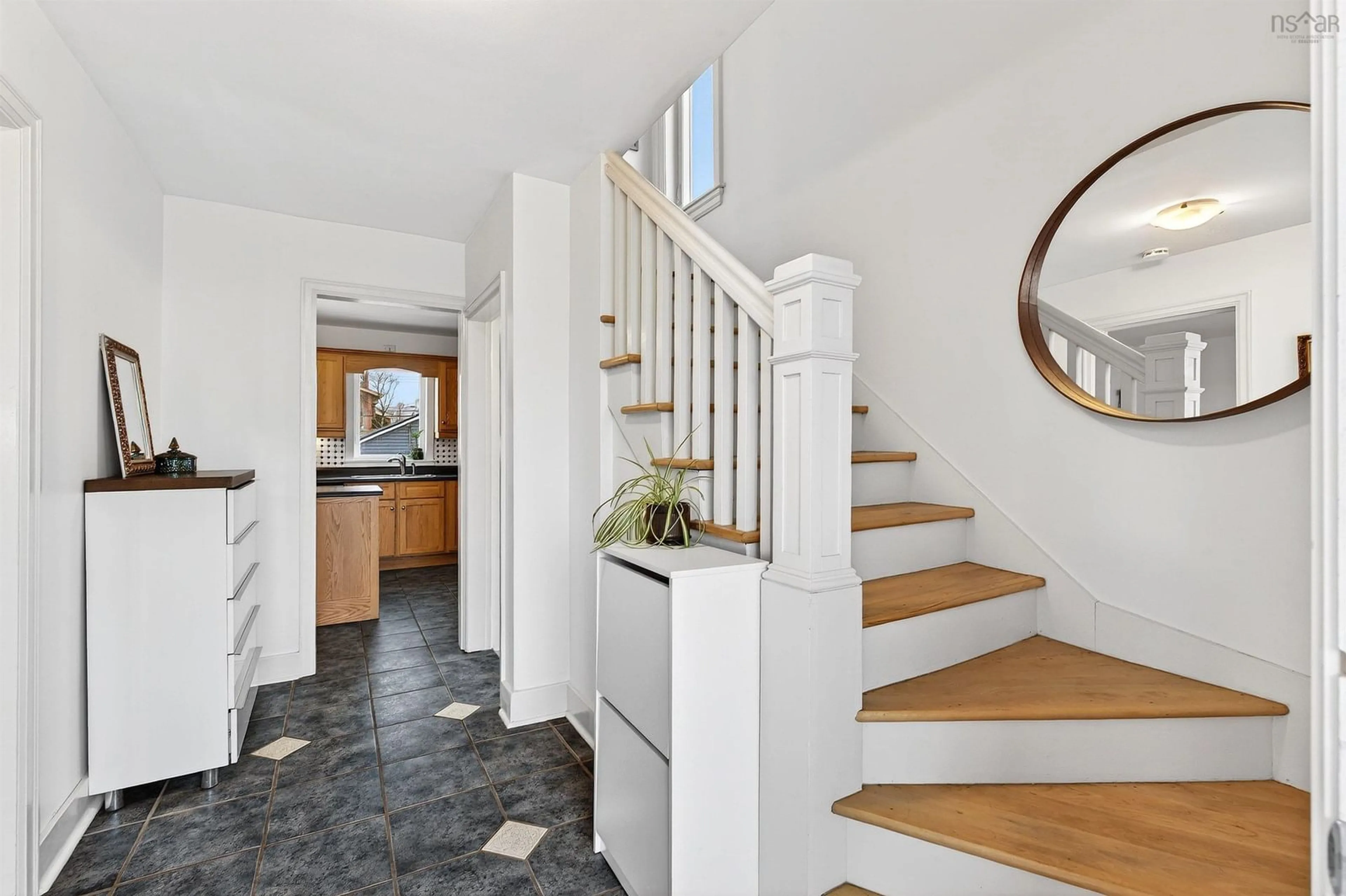 Unknown for 3755 High St, Halifax Peninsula Nova Scotia B3K 4Z1