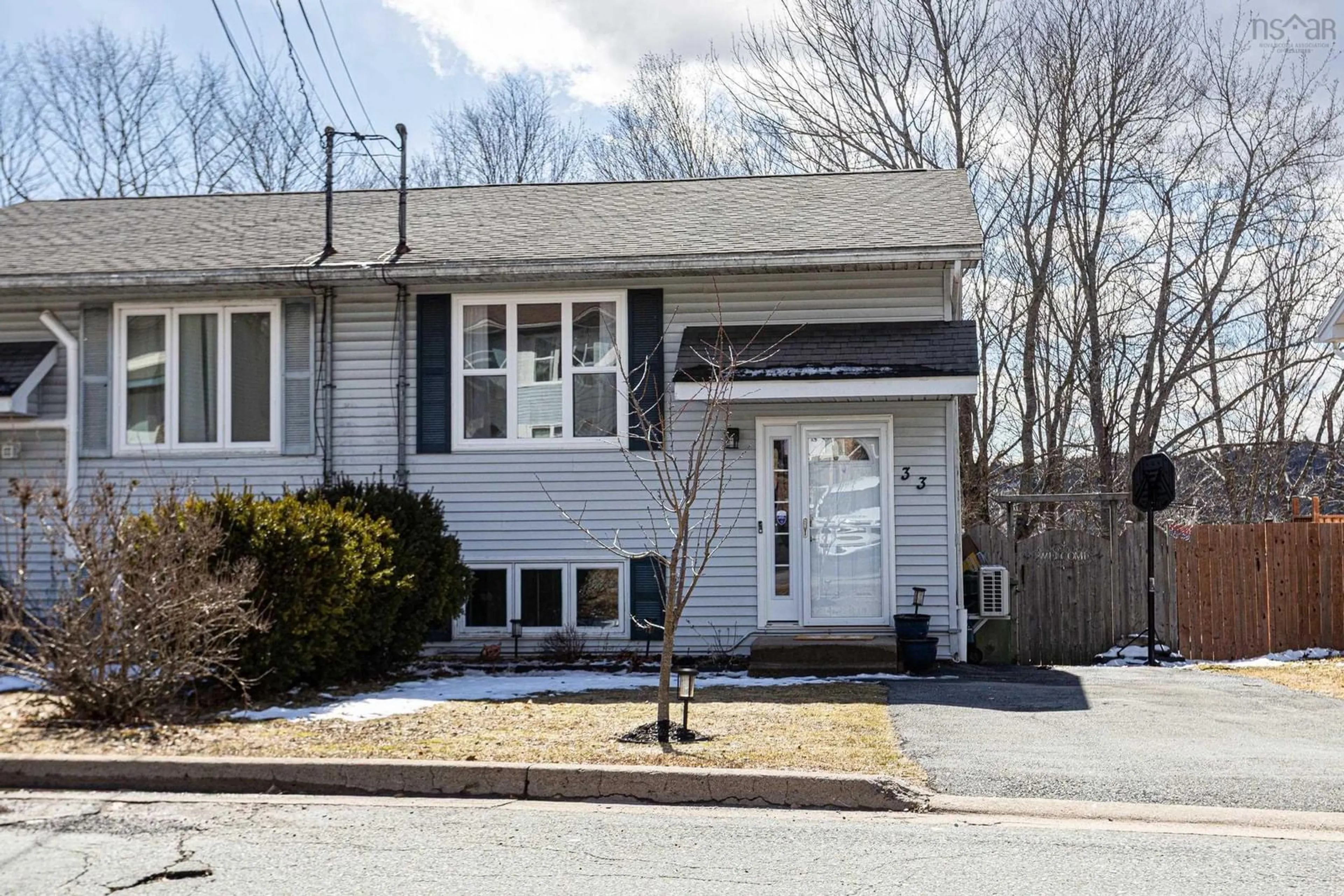 Home with vinyl exterior material, street for 33 Florence Place Crt, Lower Sackville Nova Scotia B4C 3Z4