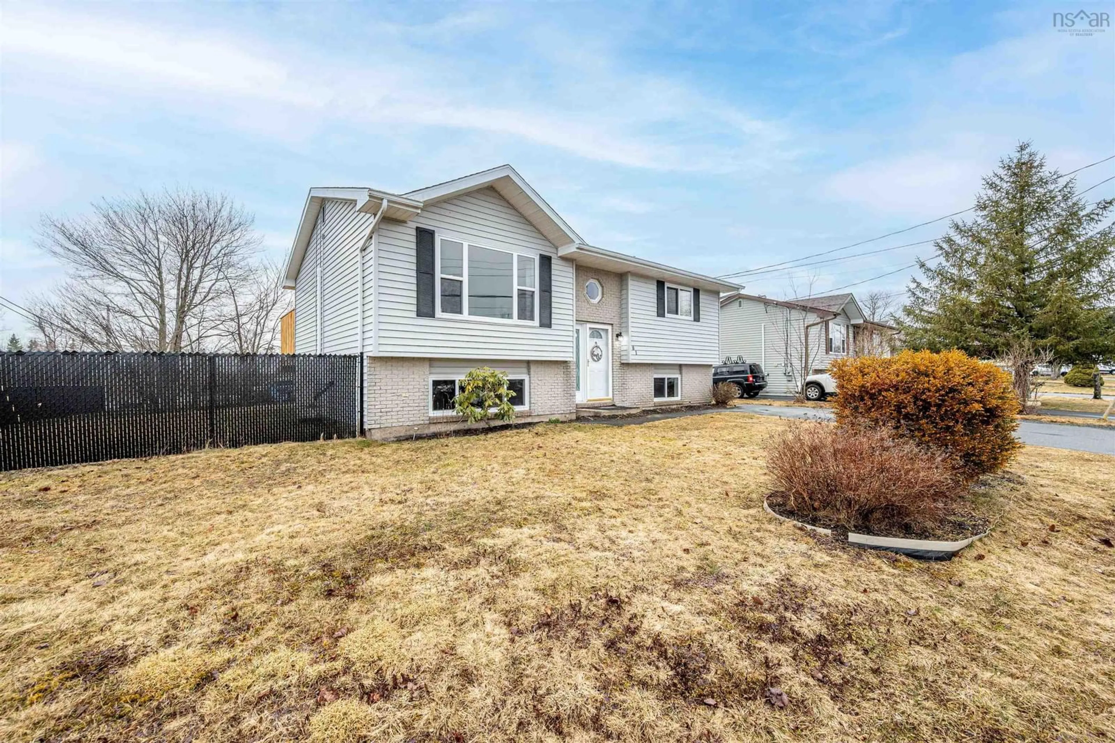 Home with vinyl exterior material, street for 81 Carlisle Dr, Cole Harbour Nova Scotia B2V 1V8