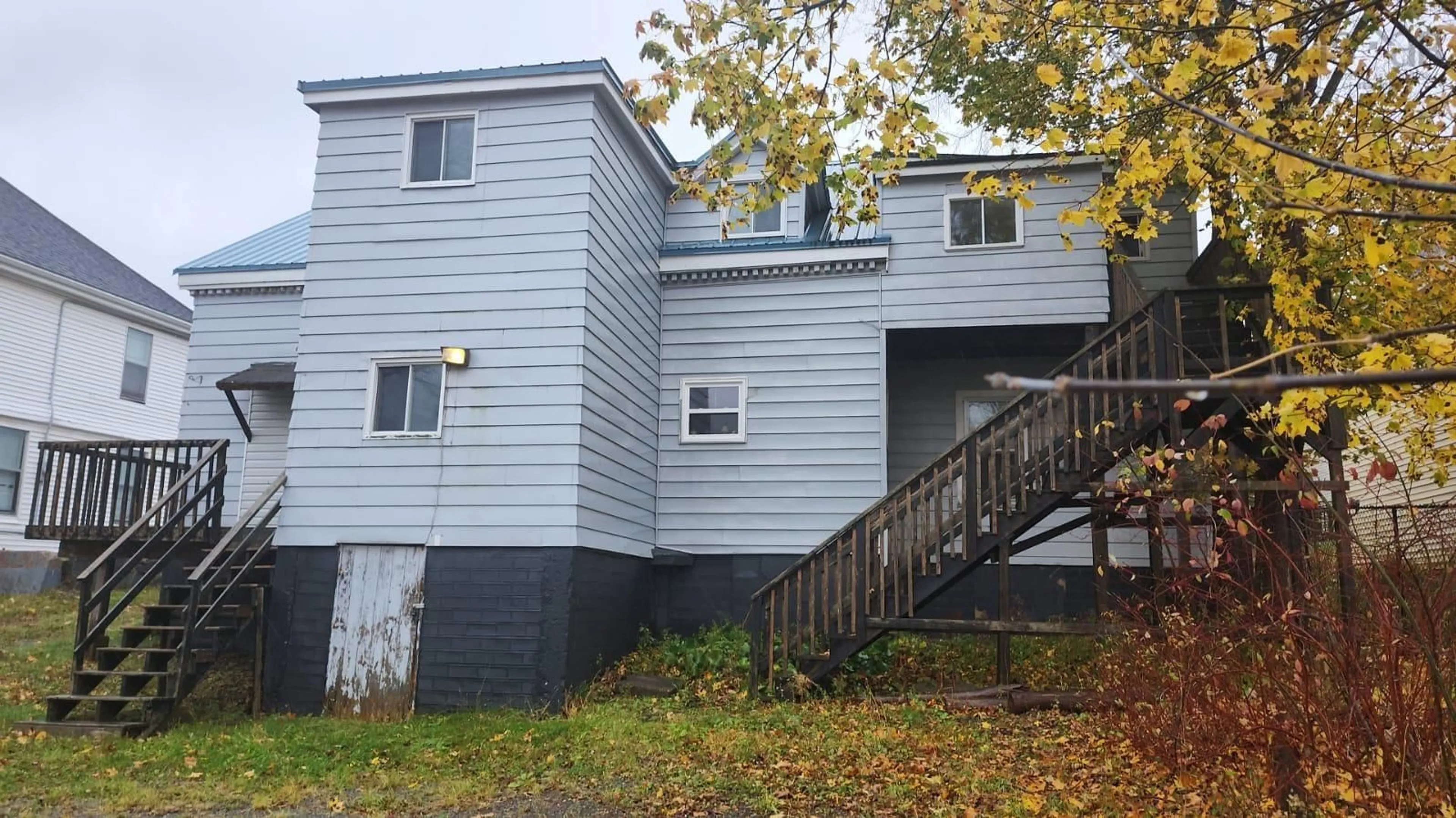 Unknown for 357-359 Macdonald St, New Glasgow Nova Scotia B2H 2V3