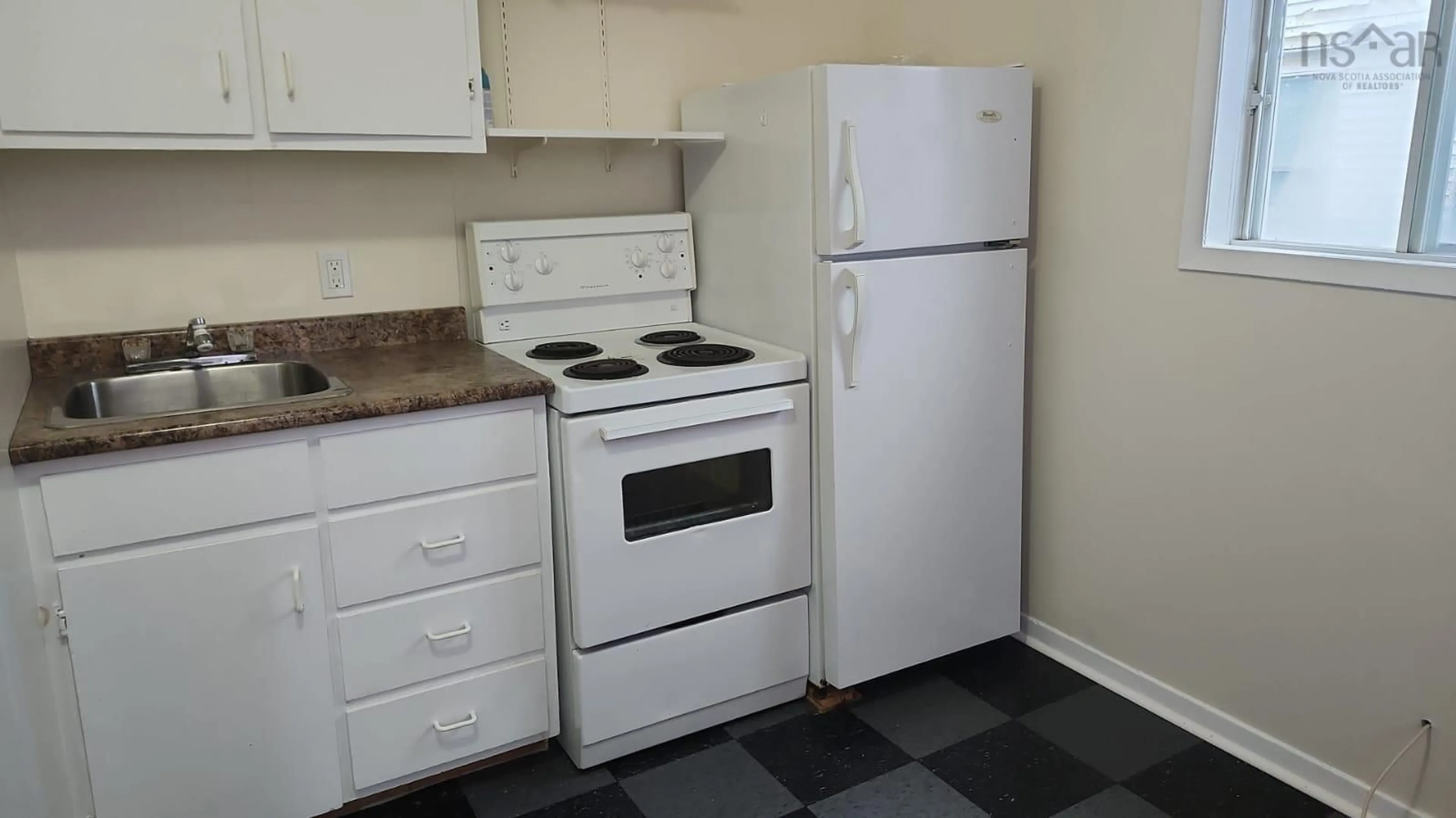 Standard kitchen, unknown for 357-359 Macdonald St, New Glasgow Nova Scotia B2H 2V3