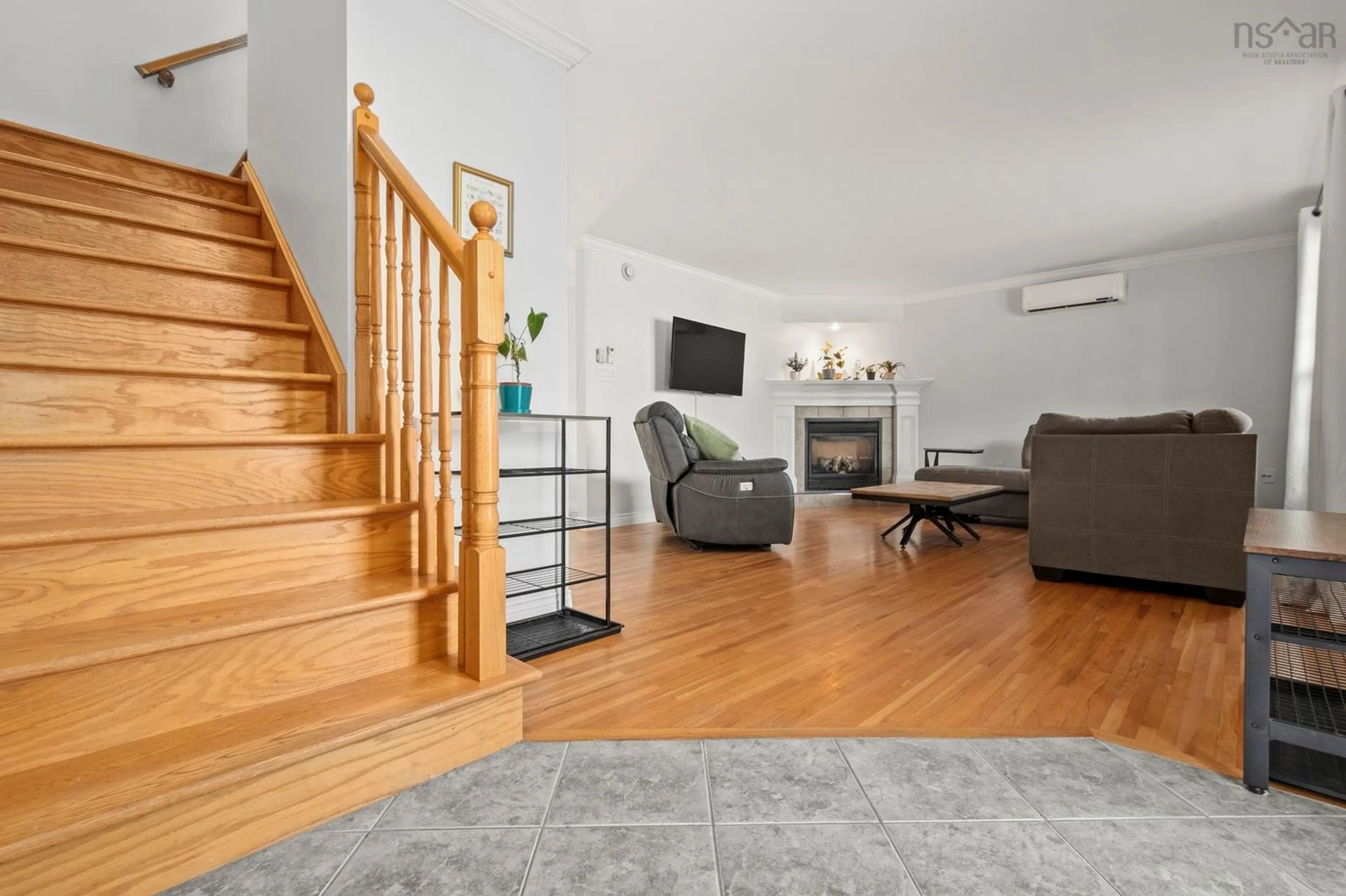 Living room with furniture, unknown for 99 Brookview Dr, Cole Harbour Nova Scotia B2V 2V6