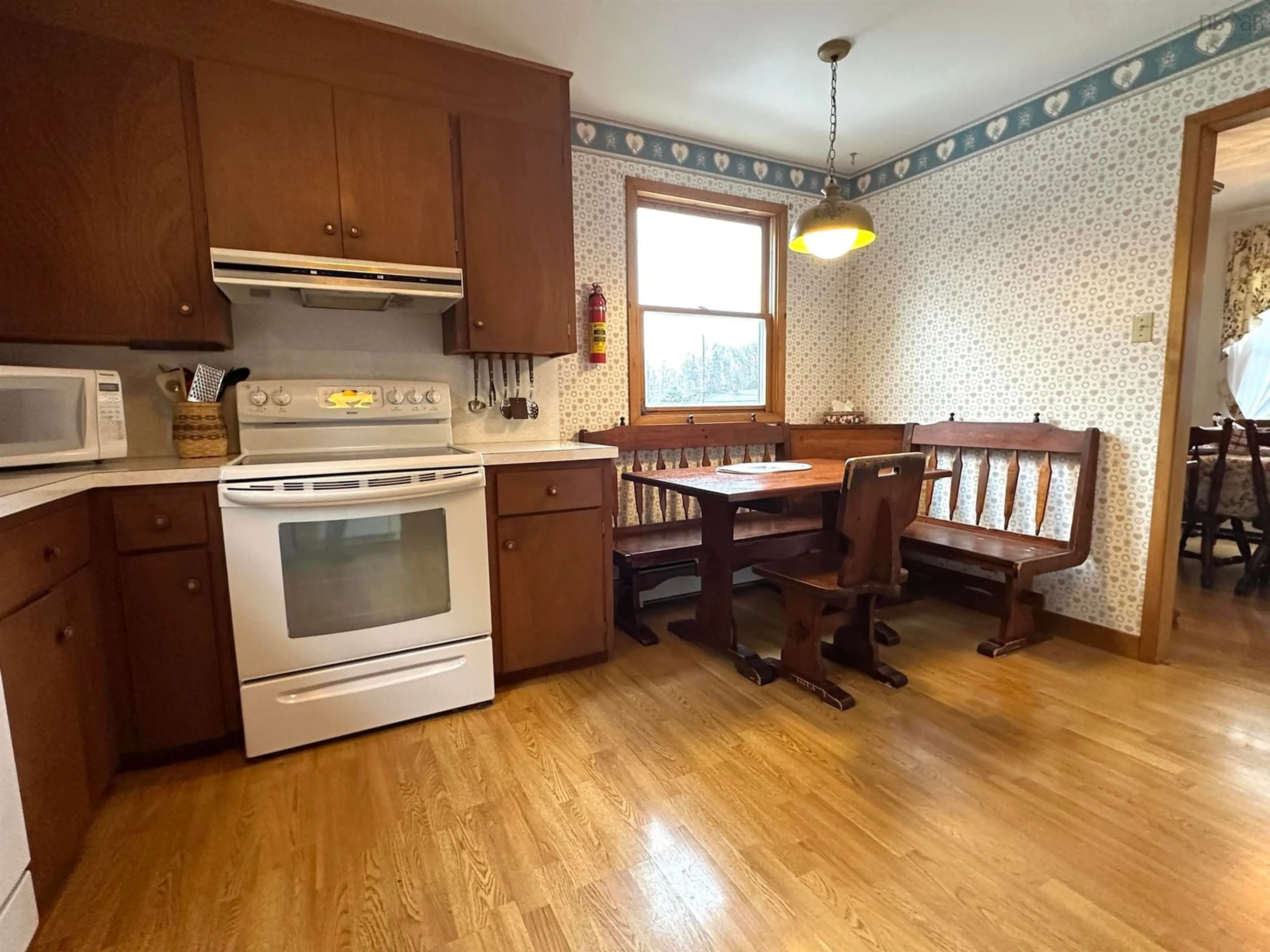 Unknown for 24 Crowell St, Liverpool Nova Scotia B0T 1K0