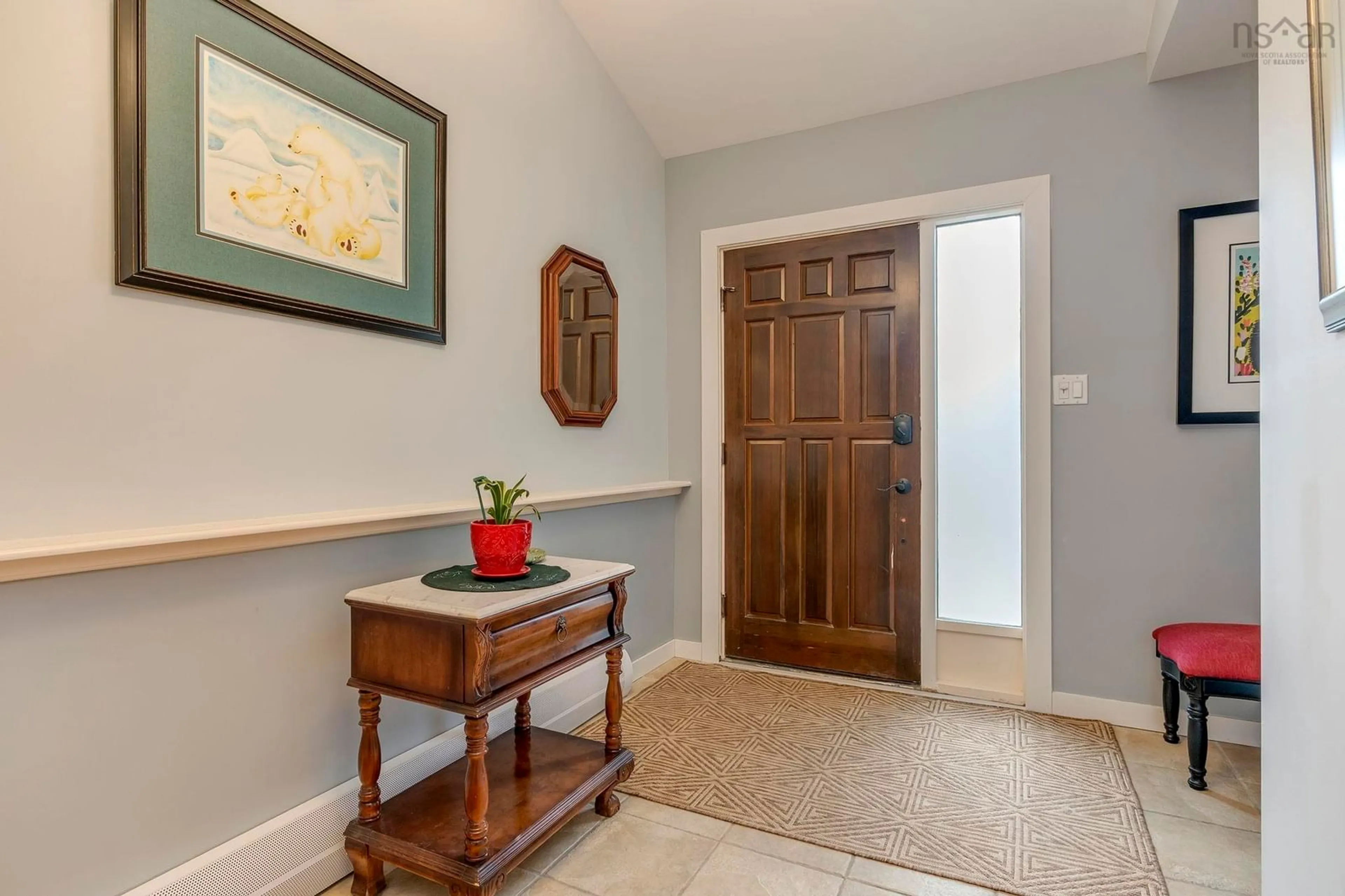 Indoor entryway for 40 Braemount Dr, Clayton Park Nova Scotia B3M 3P3
