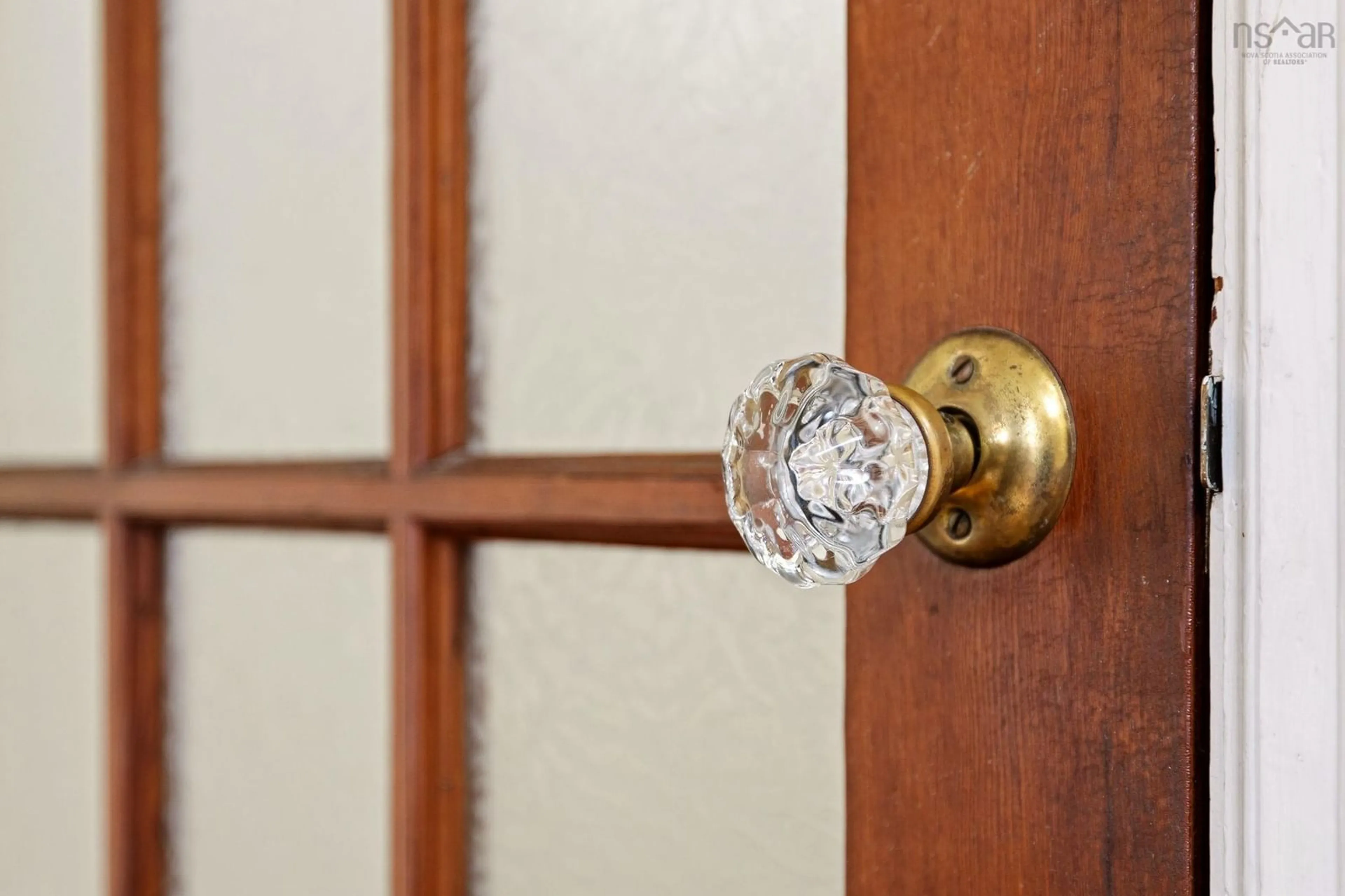 Indoor entryway for 3486 St Andrews Ave, Halifax Nova Scotia B3L 3Y1