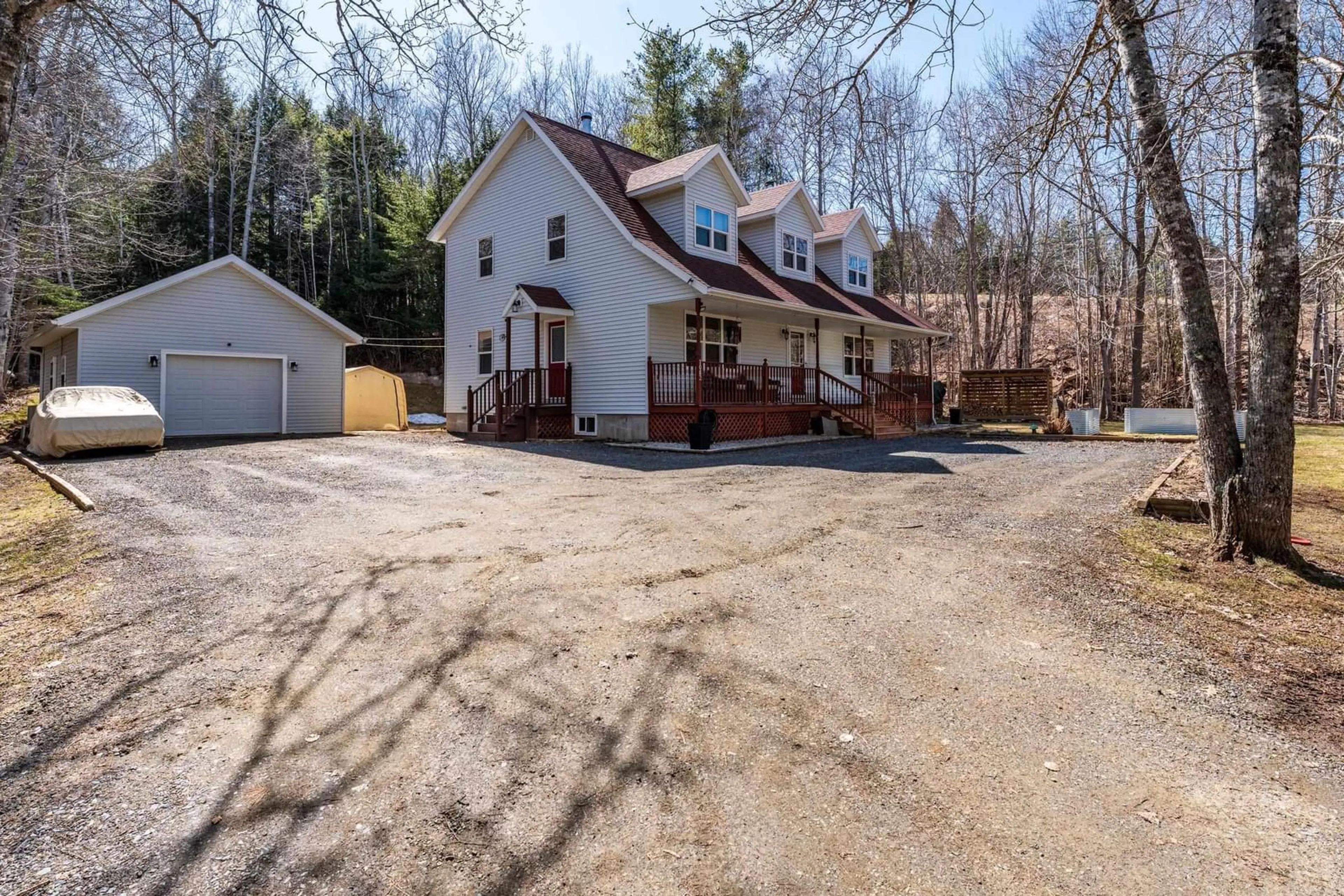 A pic from outside/outdoor area/front of a property/back of a property/a pic from drone, street for 1082 Meadowvale Rd, East Tremont Nova Scotia B0P 1R0