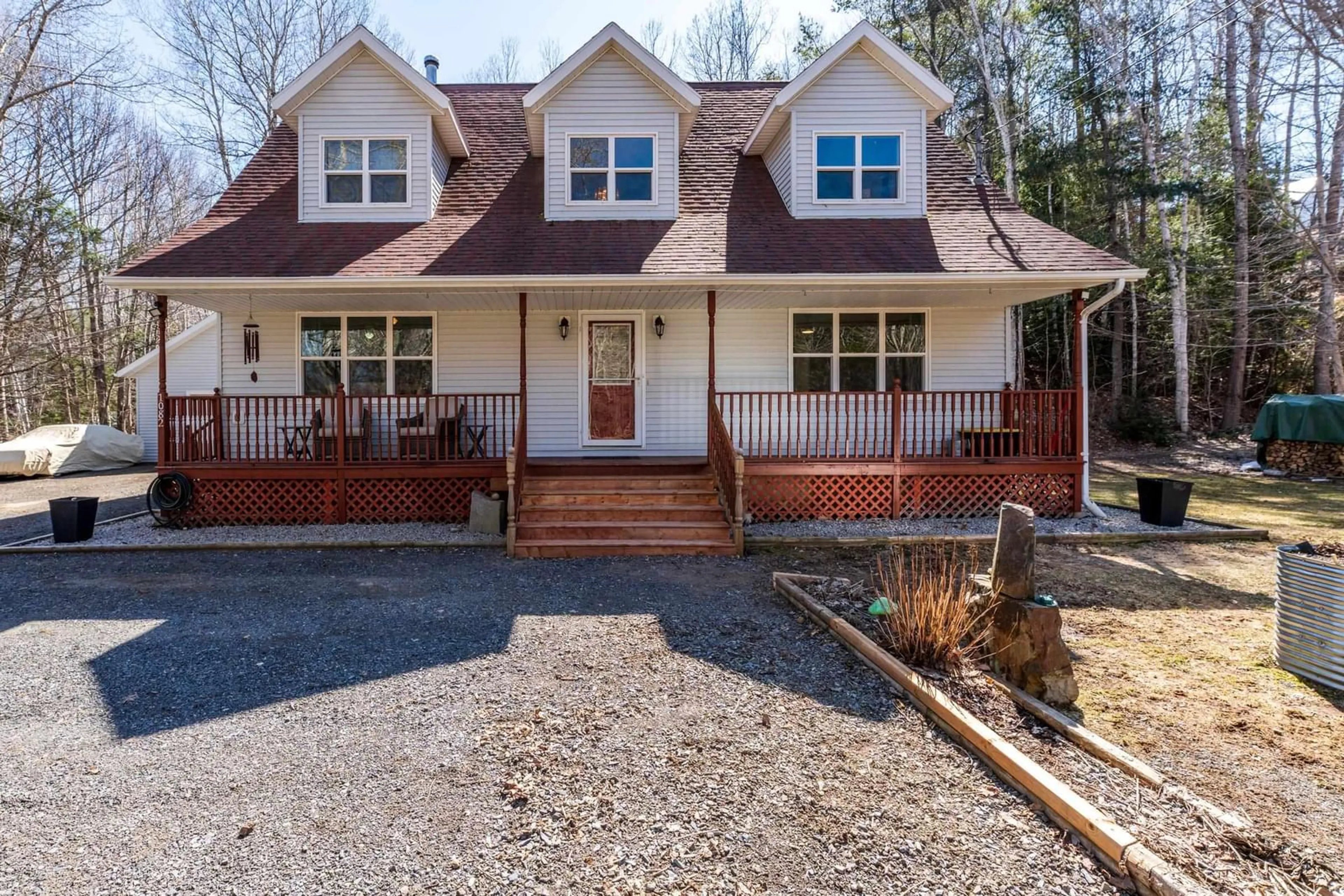 Home with vinyl exterior material, unknown for 1082 Meadowvale Rd, East Tremont Nova Scotia B0P 1R0