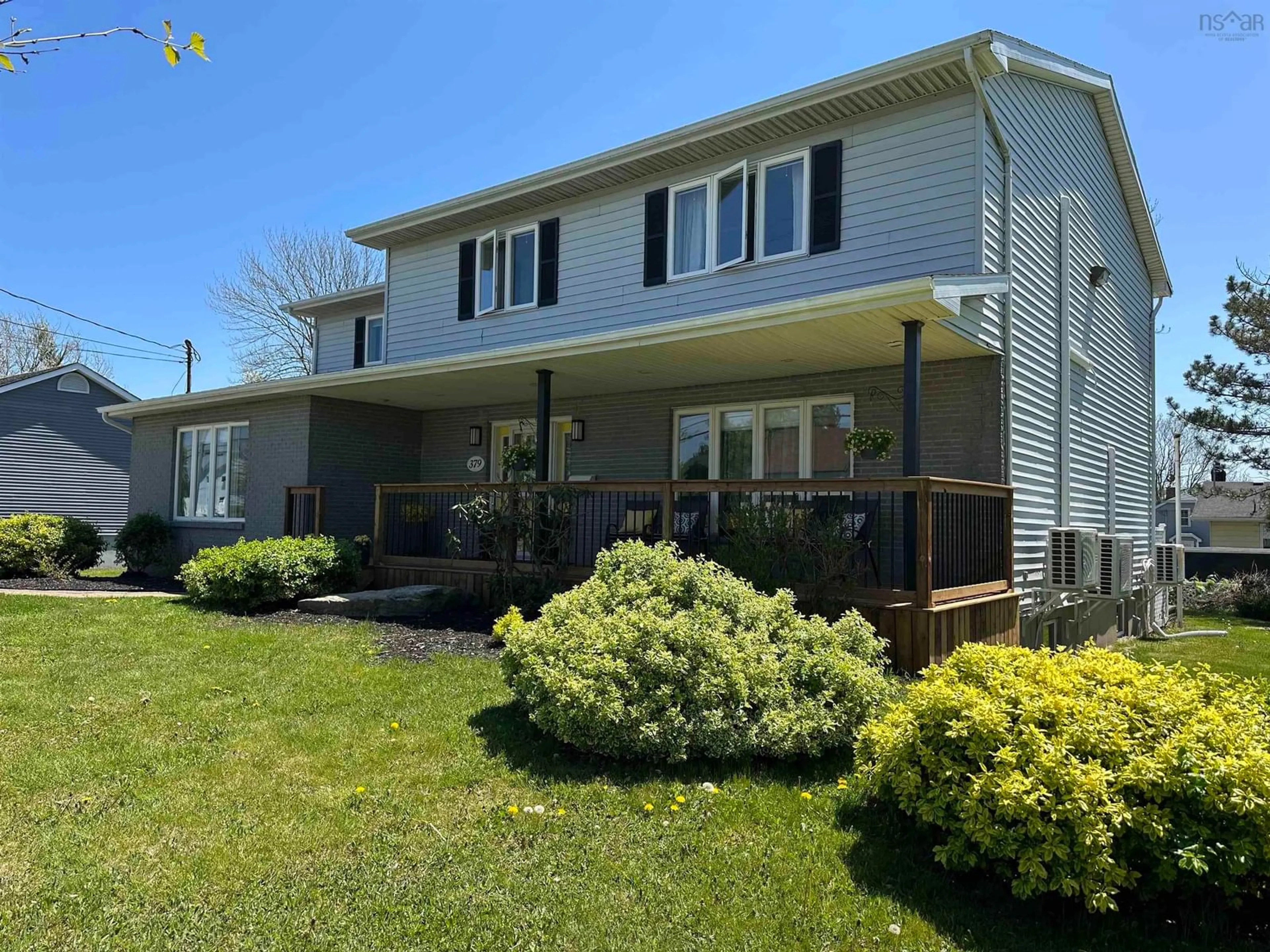 Home with vinyl exterior material, water/lake/river/ocean view for 379 York St, Glace Bay Nova Scotia B1A 2M9