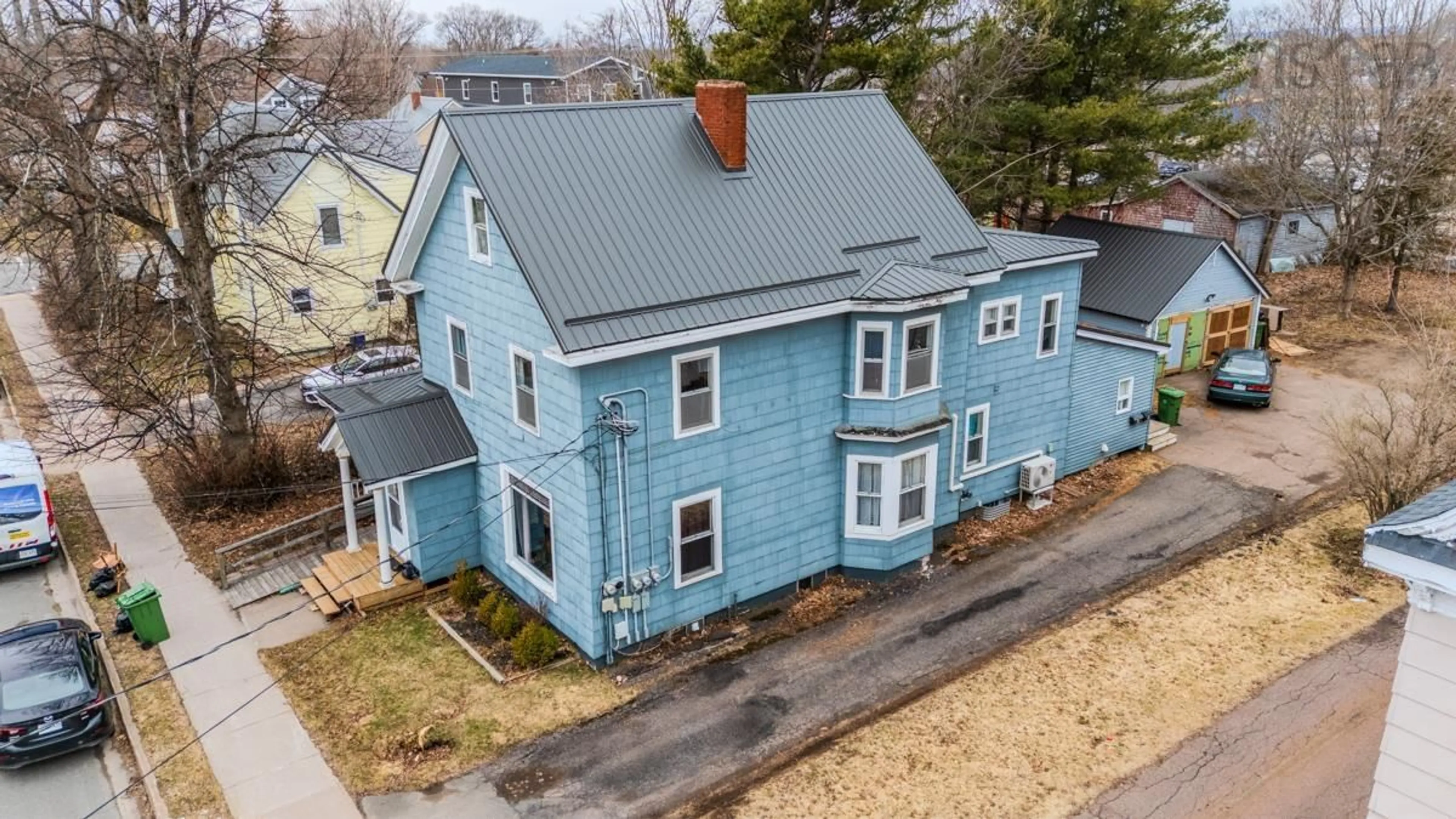 A pic from outside/outdoor area/front of a property/back of a property/a pic from drone, street for 43 Duke St, Truro Nova Scotia B2N 2A3