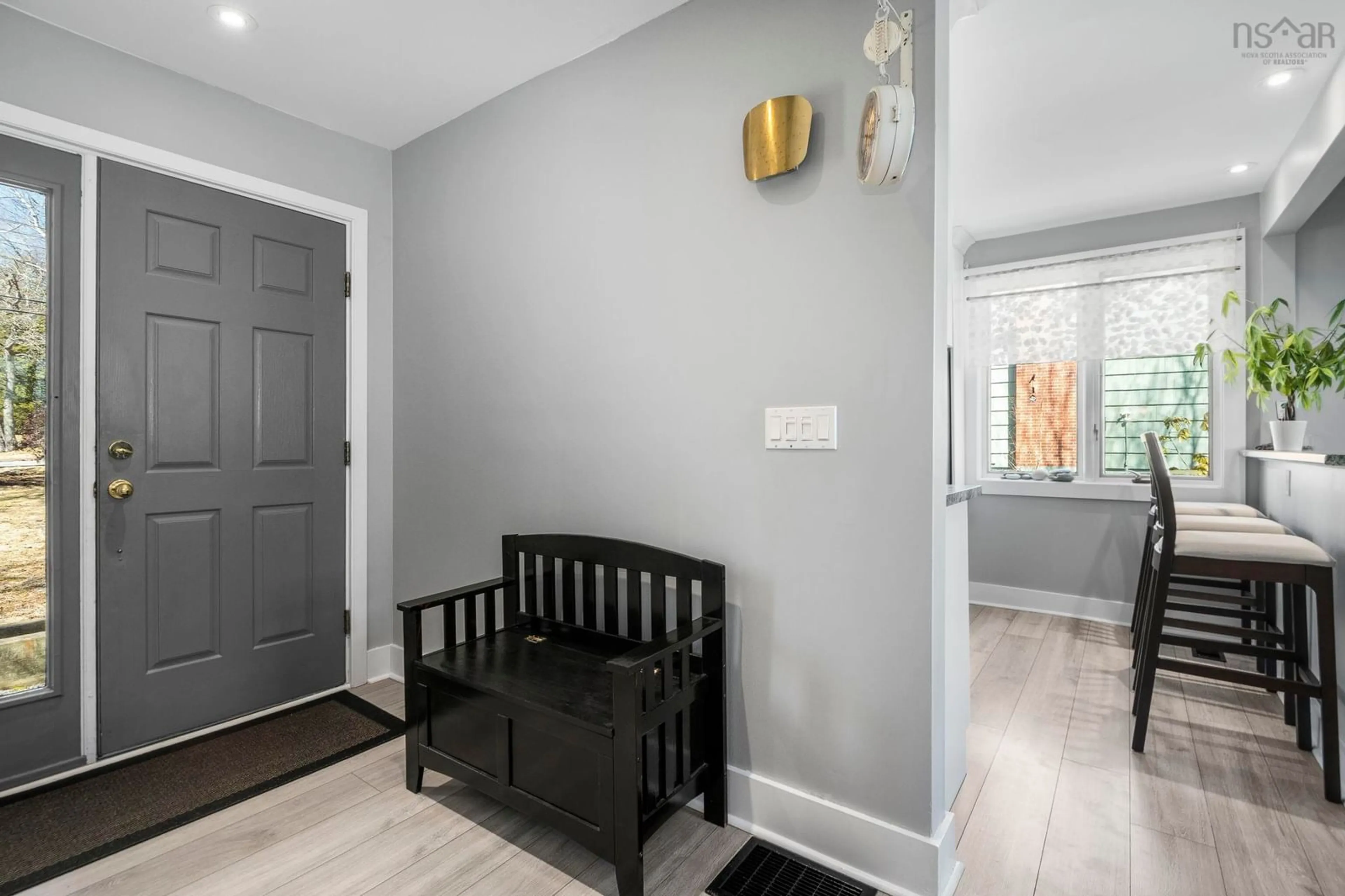 Indoor entryway for 9 Campbell Dr, Bedford Nova Scotia B4A 1N7