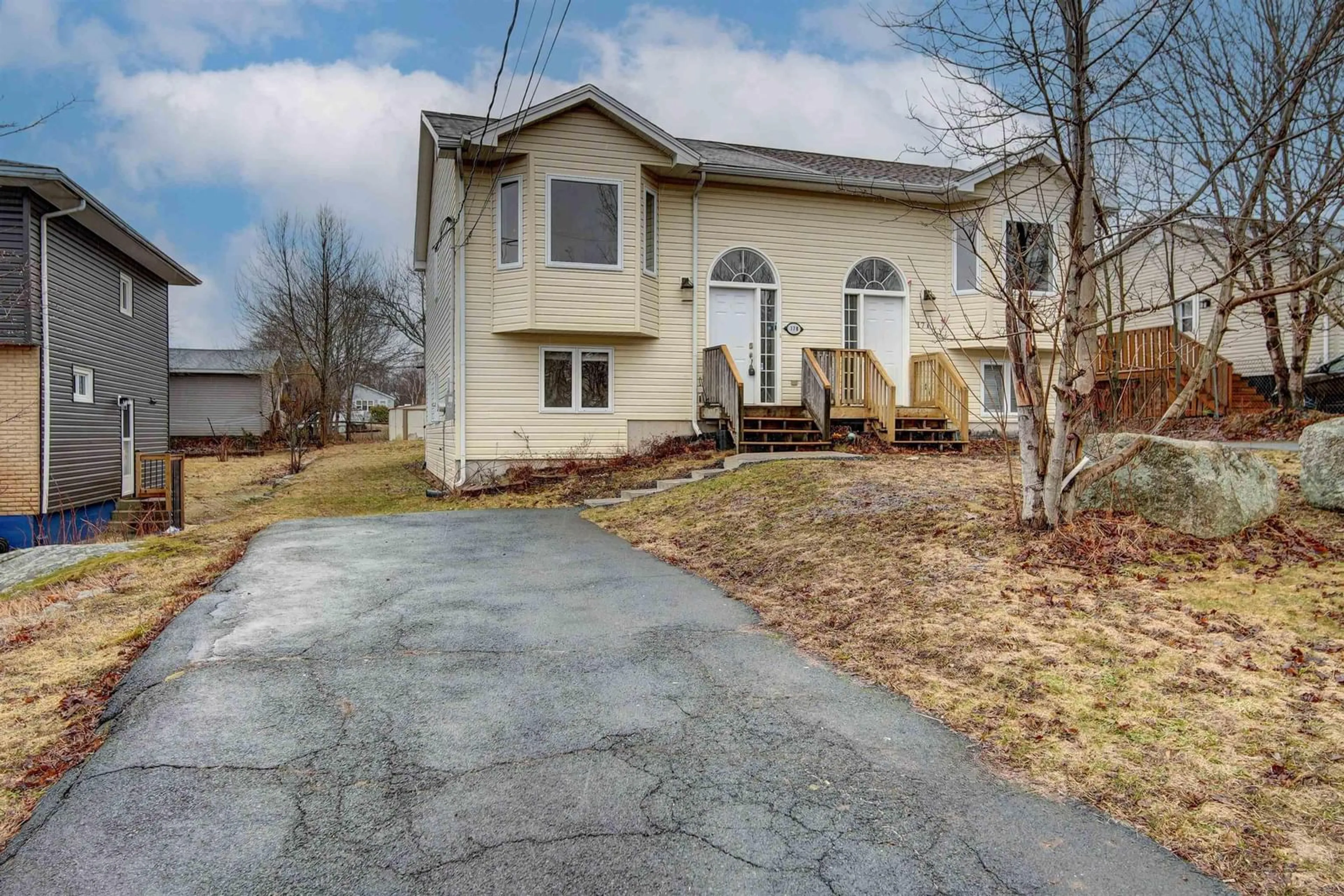 Unknown for 17B Hartlen Ave, Halifax Nova Scotia B3R 1R5