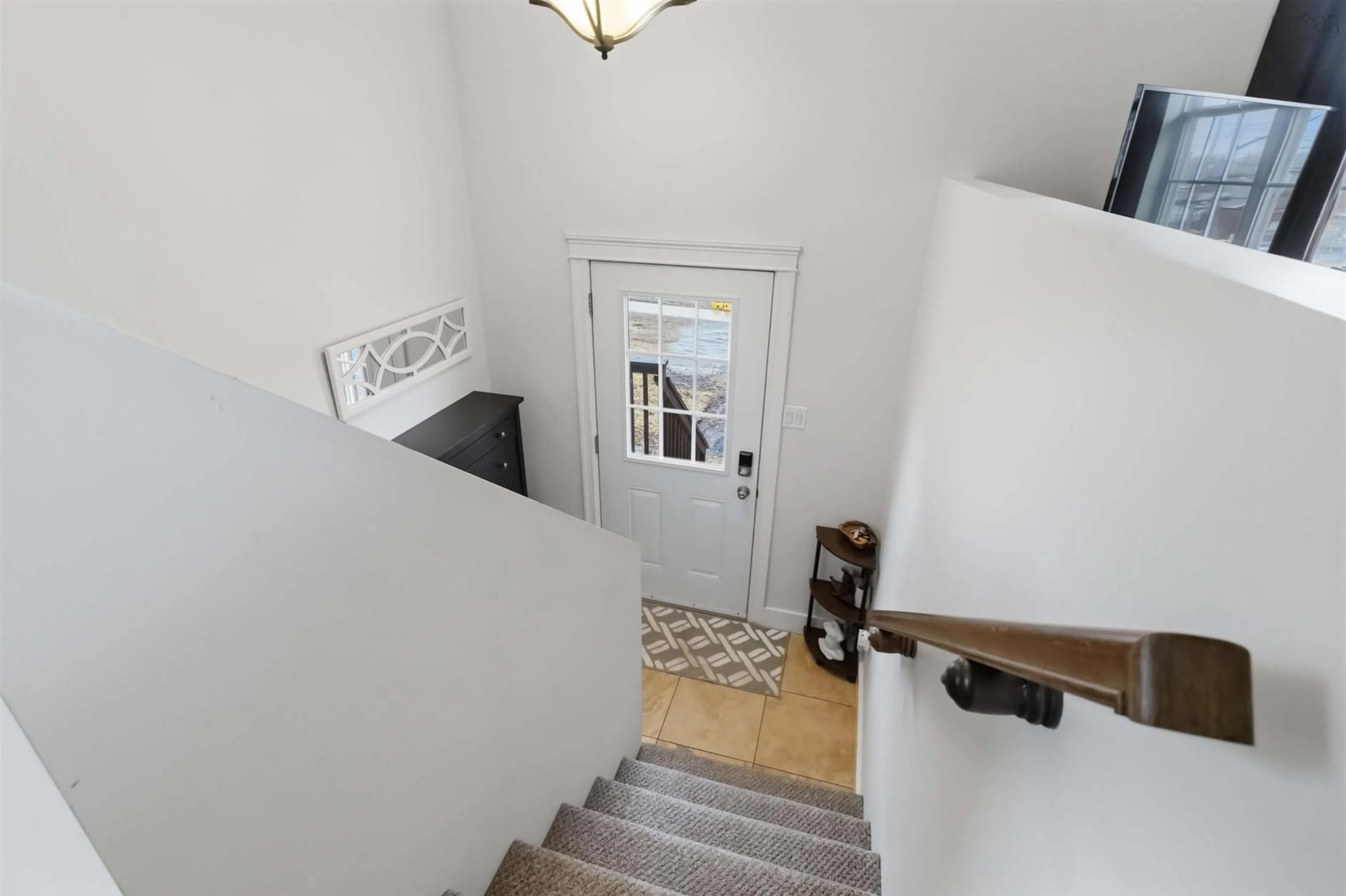 Indoor entryway for 928 Sackville Dr, Middle Sackville Nova Scotia B4E 1S4