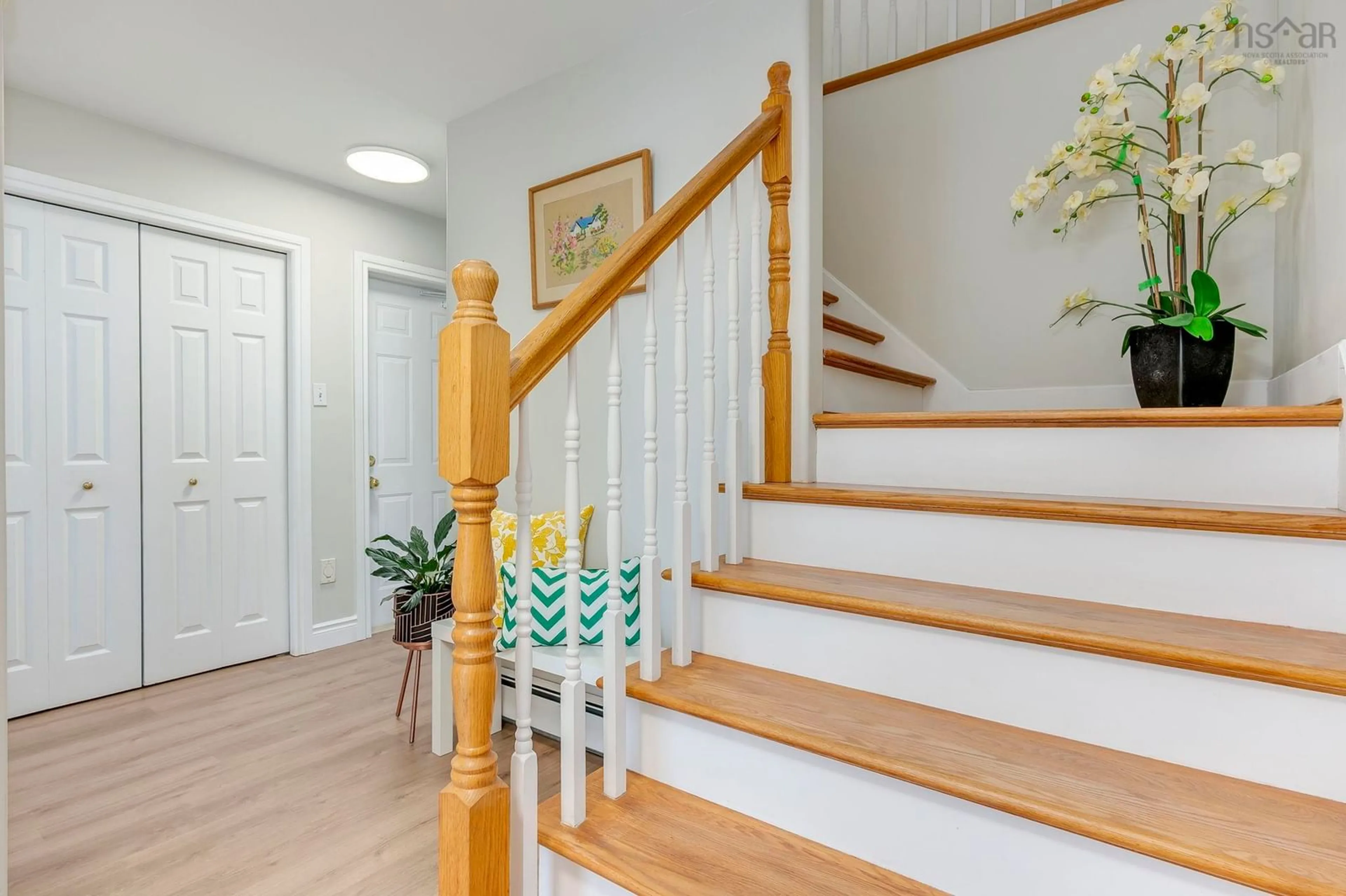 Stairs for 47 Nottingham St, Bedford Nova Scotia B4A 3A8
