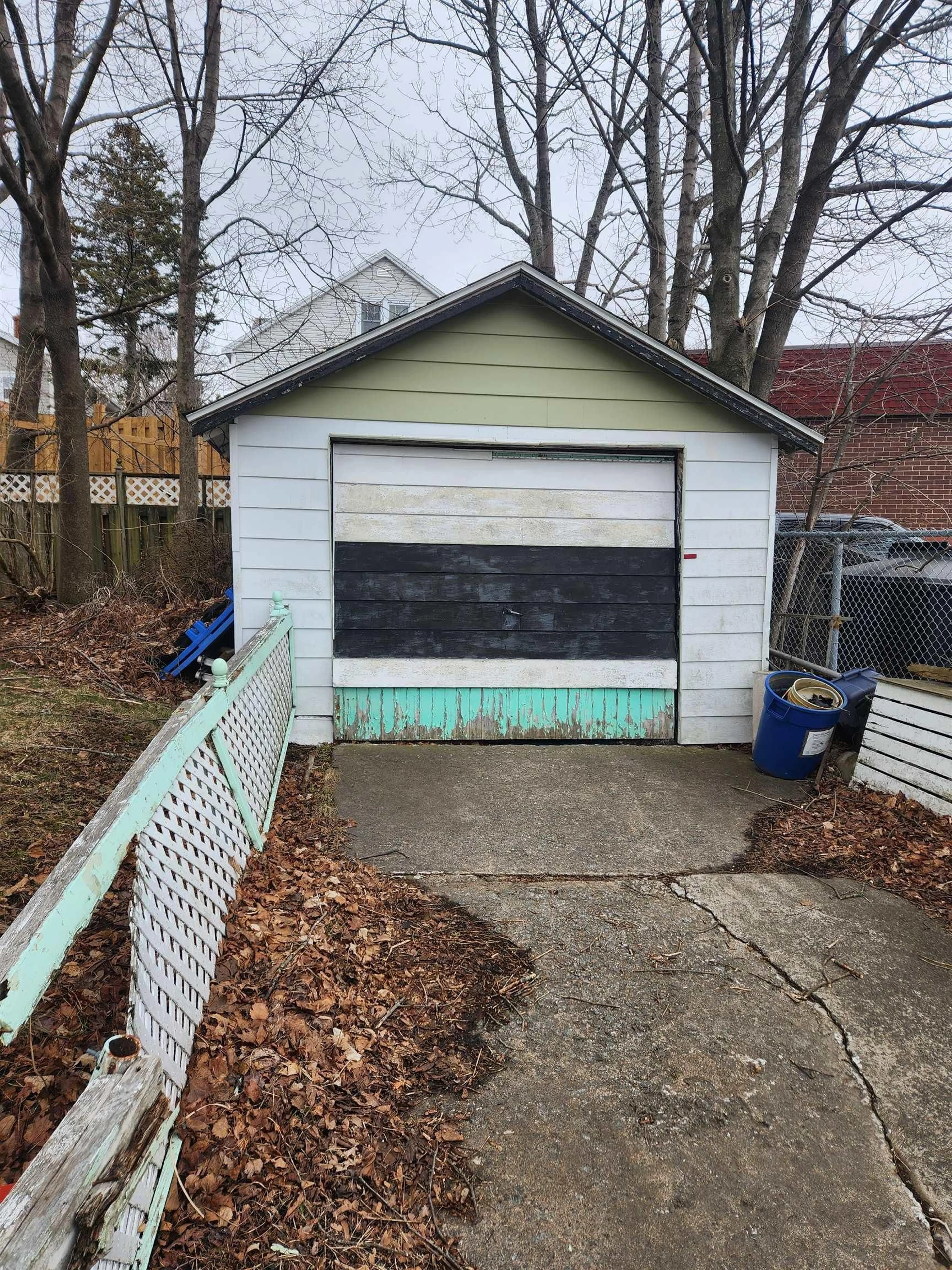 Shed for 3675 Memorial Dr, Halifax Nova Scotia B3K 5A3