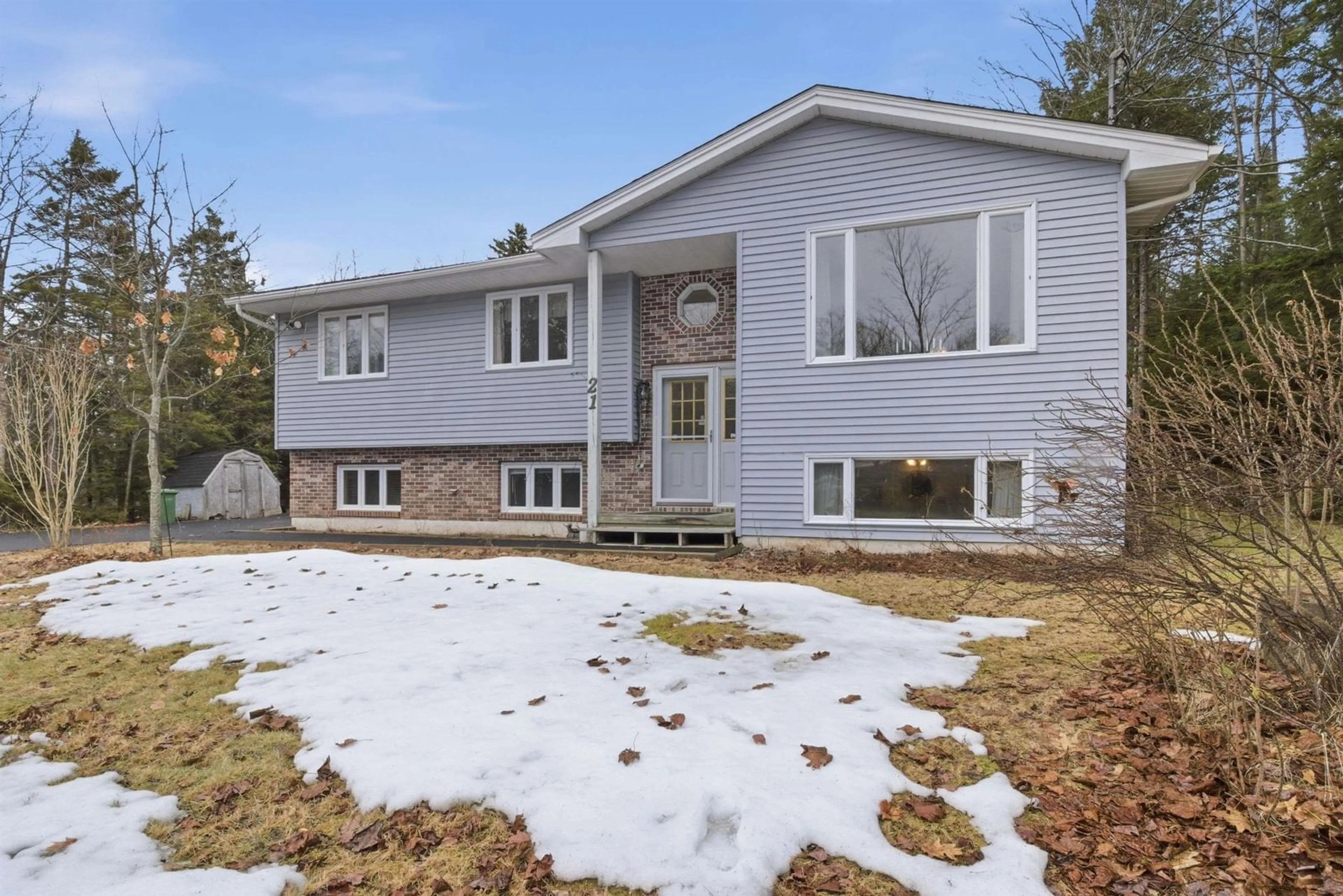 Home with vinyl exterior material, unknown for 21 Karels Dr, Fall River Nova Scotia B2T 1E5