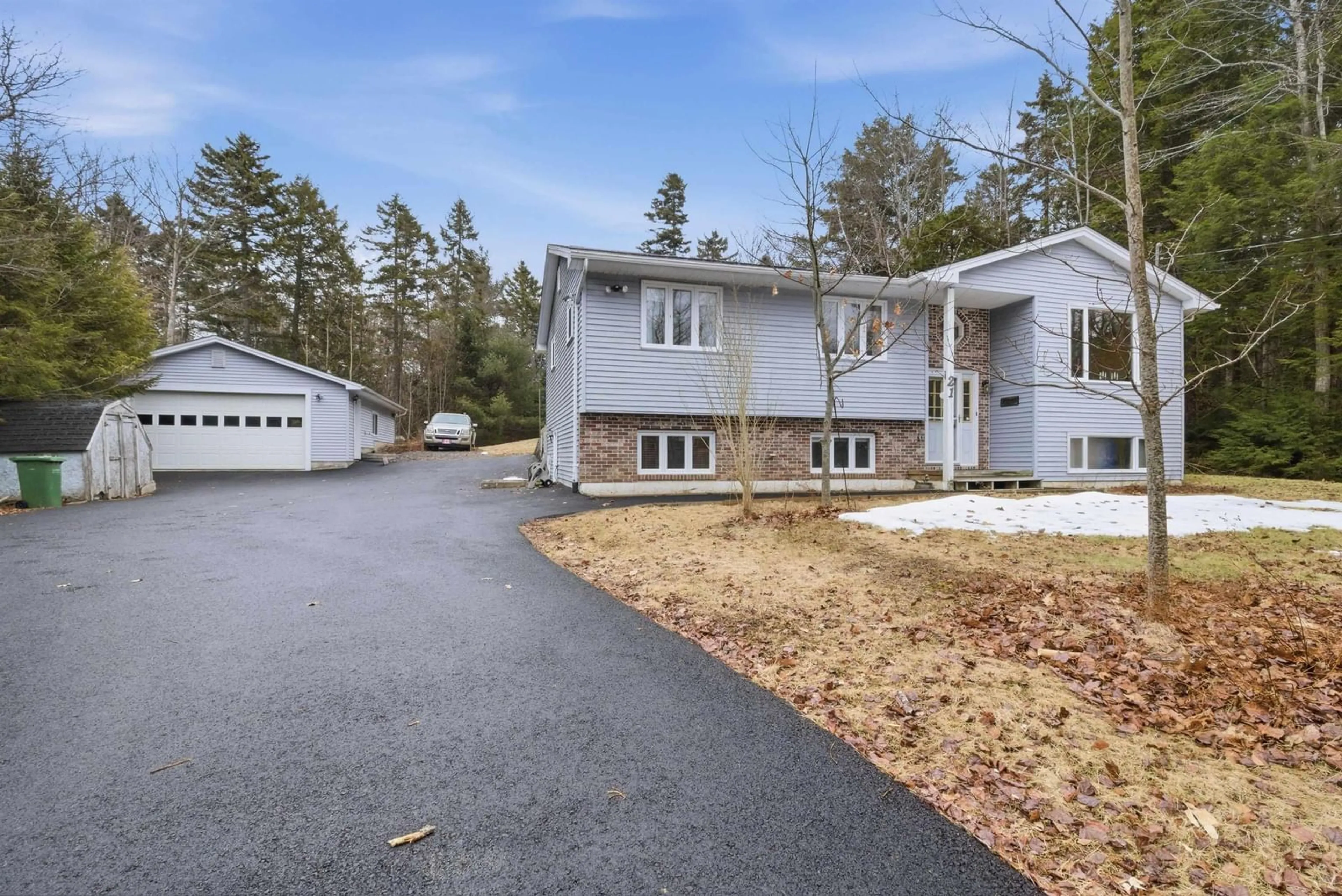 A pic from outside/outdoor area/front of a property/back of a property/a pic from drone, street for 21 Karels Dr, Fall River Nova Scotia B2T 1E5