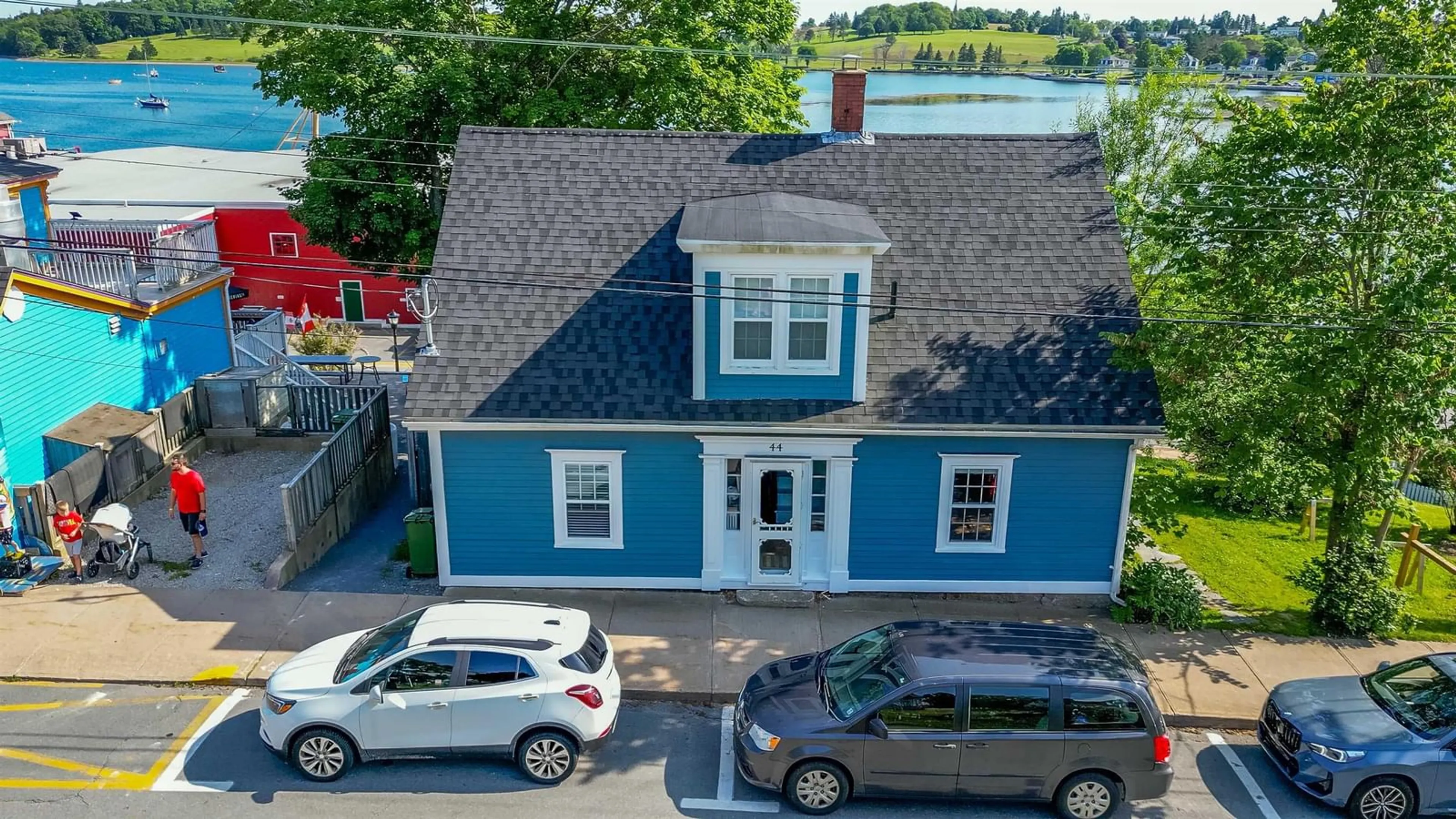 A pic from outside/outdoor area/front of a property/back of a property/a pic from drone, street for 44 Montague St, Lunenburg Nova Scotia B0J 2C0
