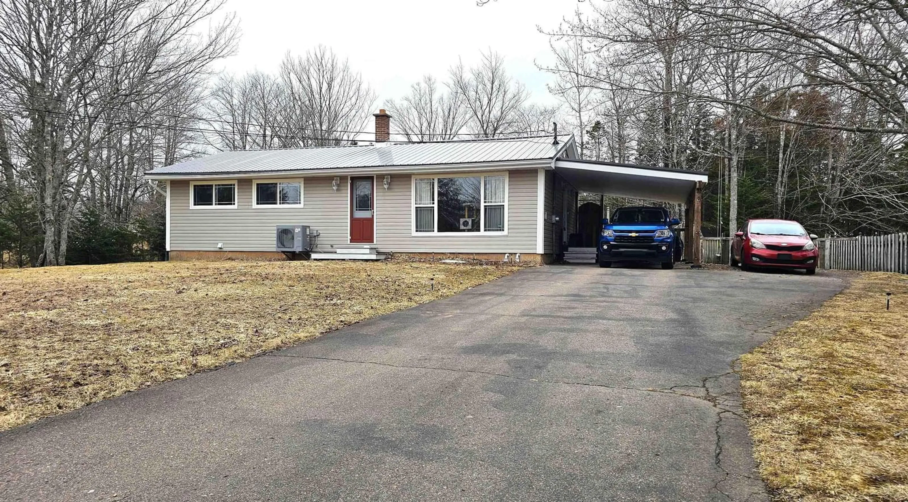Home with vinyl exterior material, street for 72 Morley Ave, Truro Heights Nova Scotia B6L 1M7