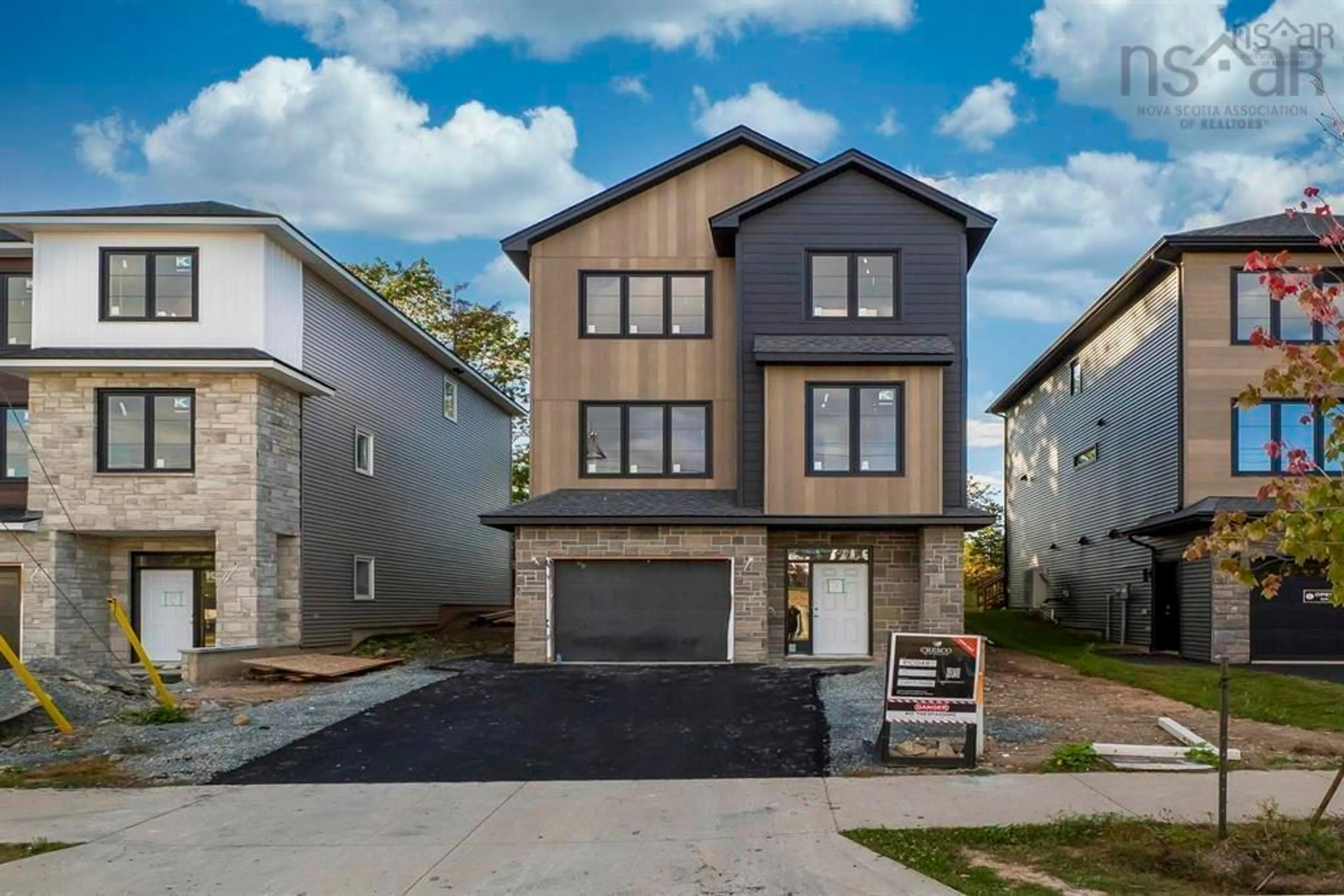 Home with brick exterior material, street for 5 Pearlgarden Close, Dartmouth Nova Scotia B2X 0C2