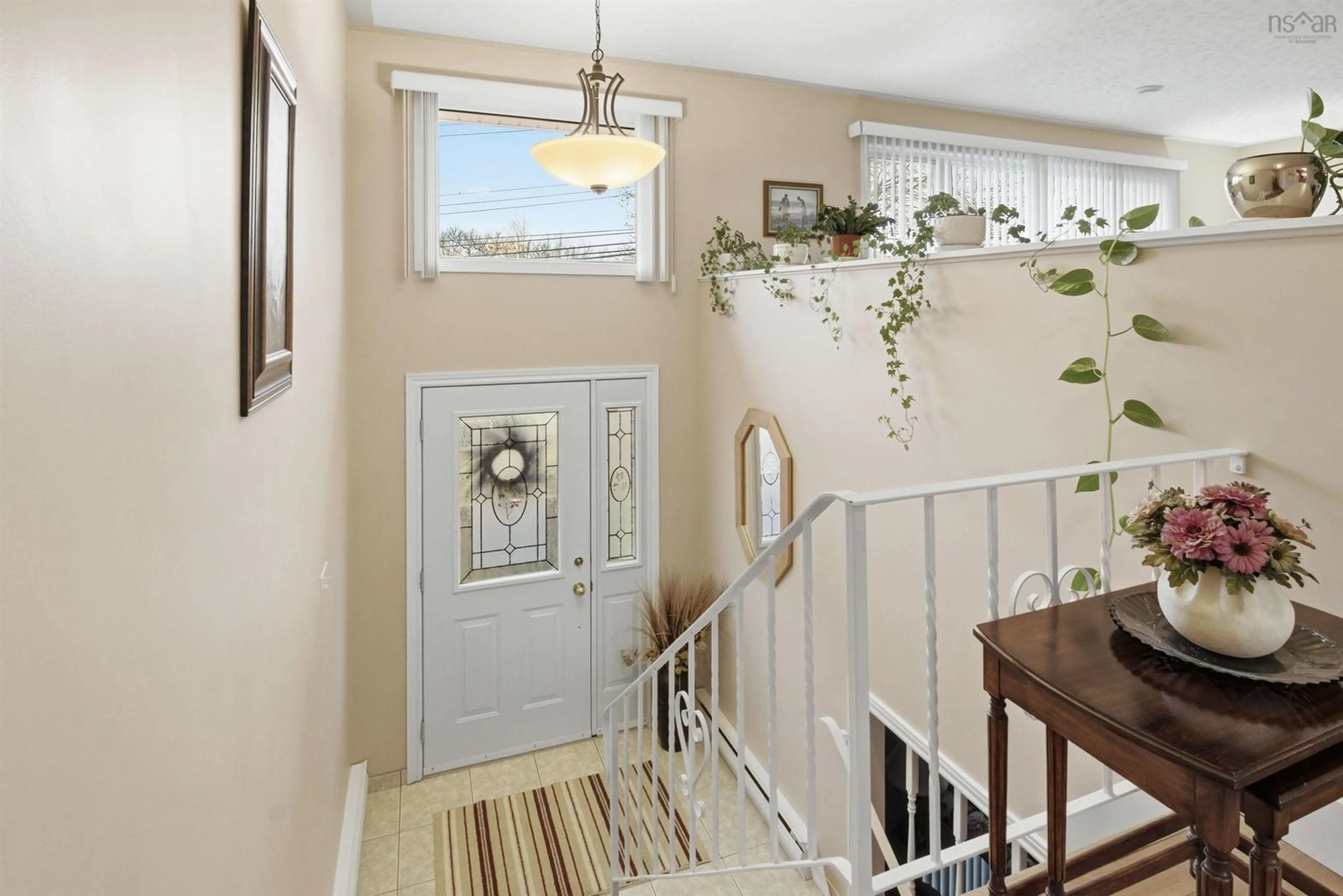 Indoor entryway for 55 Oakmount Dr, Bedford Nova Scotia B4A 2W1