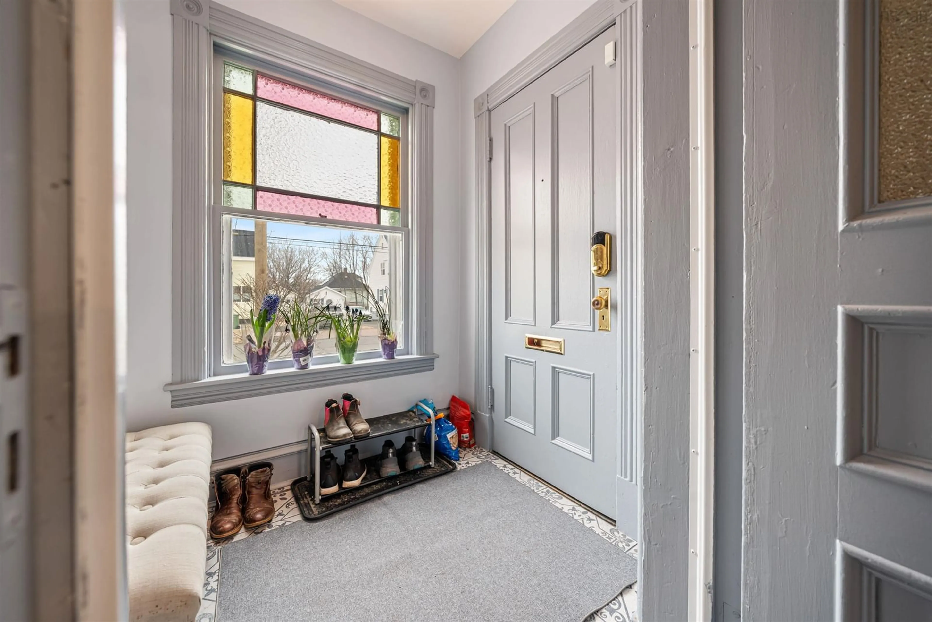 Indoor entryway for 500 Nelson St, New Glasgow Nova Scotia B2H 3C5