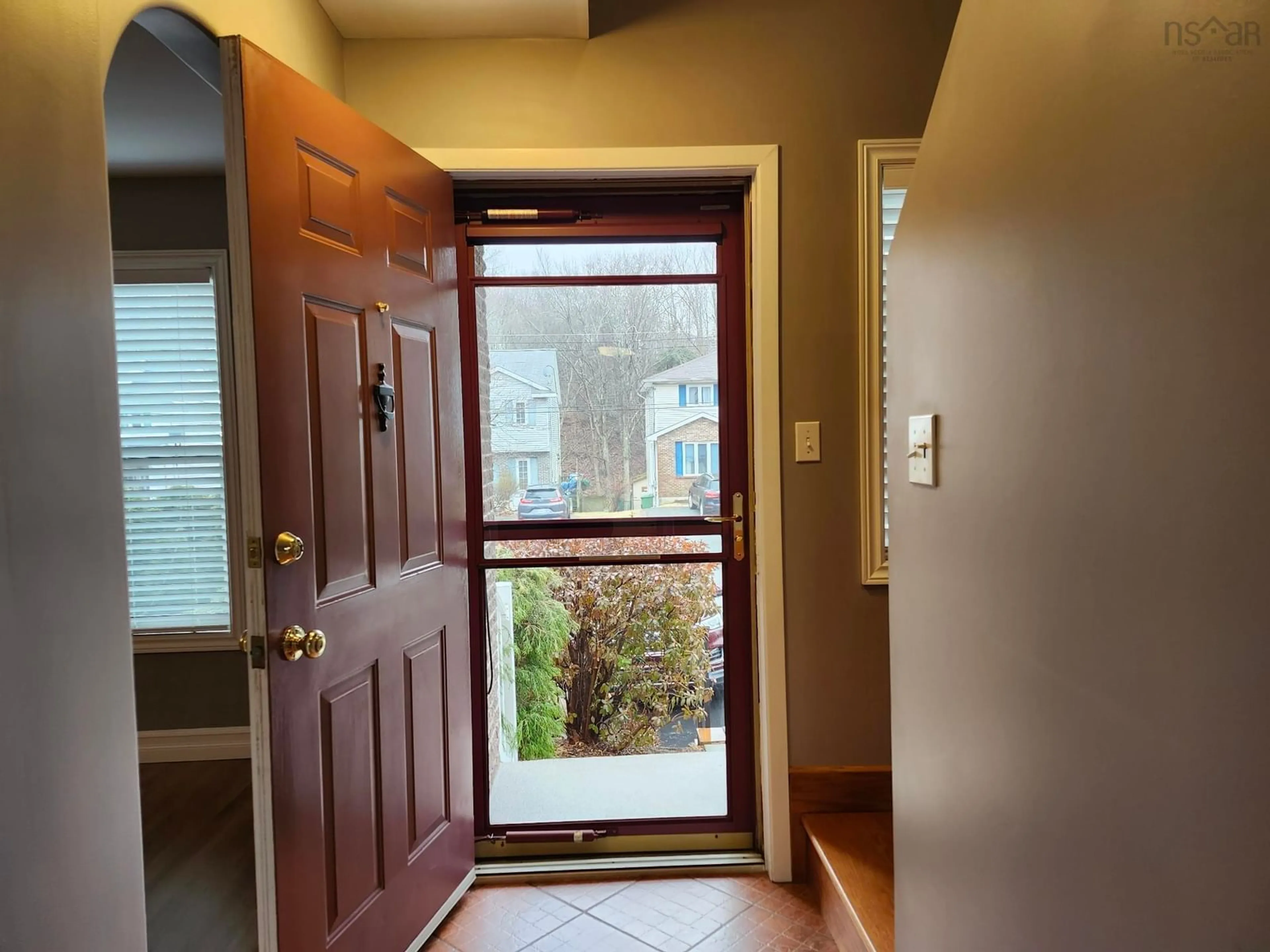 Indoor entryway for 99 Bruce Dr, Lower Sackville Nova Scotia B4C 3V2