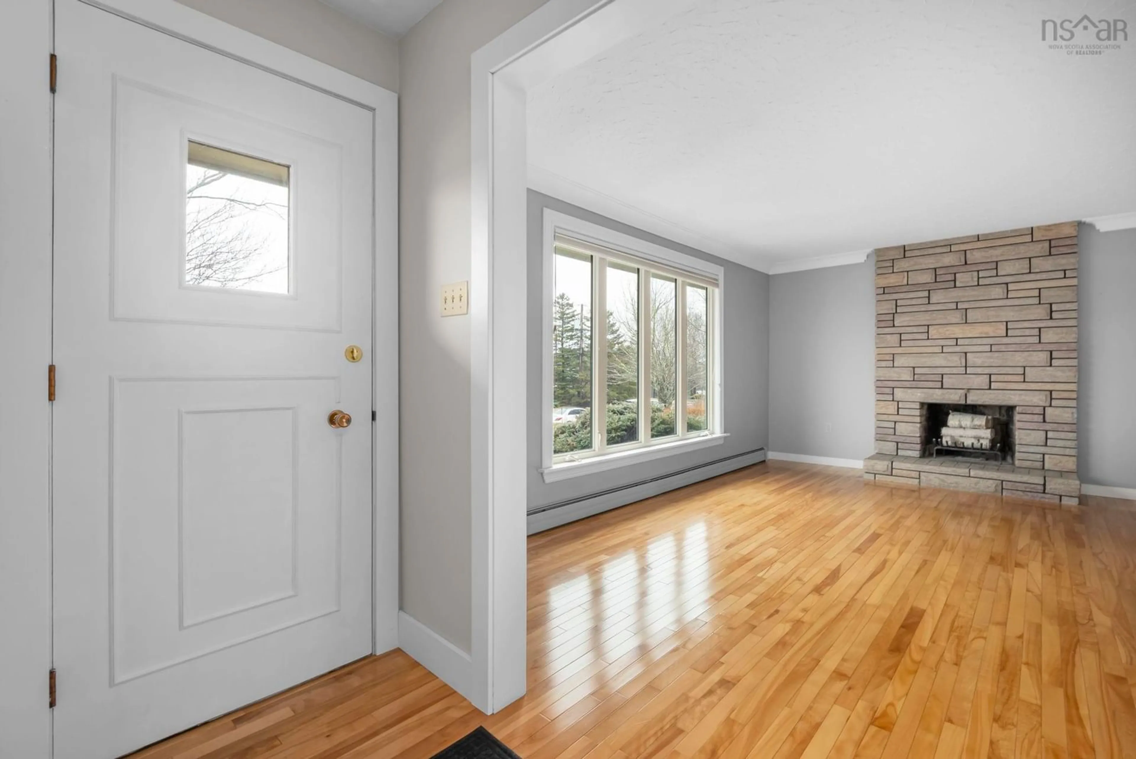 Indoor entryway for 44 White Birch Dr, Timberlea Nova Scotia B3T 1E2