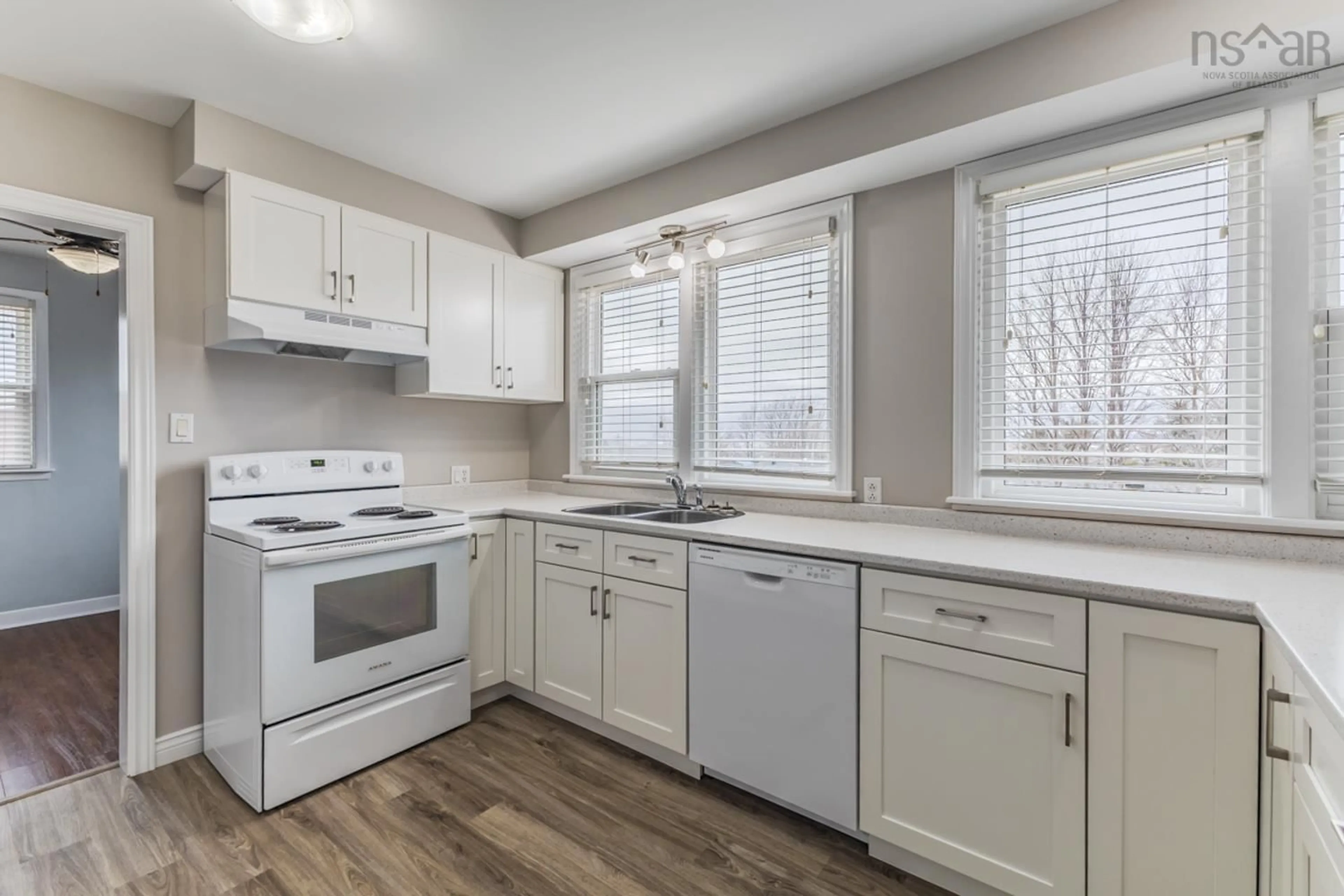 Standard kitchen, wood/laminate floor for 15 Fairview Dr, Truro Nova Scotia B2N 1S2