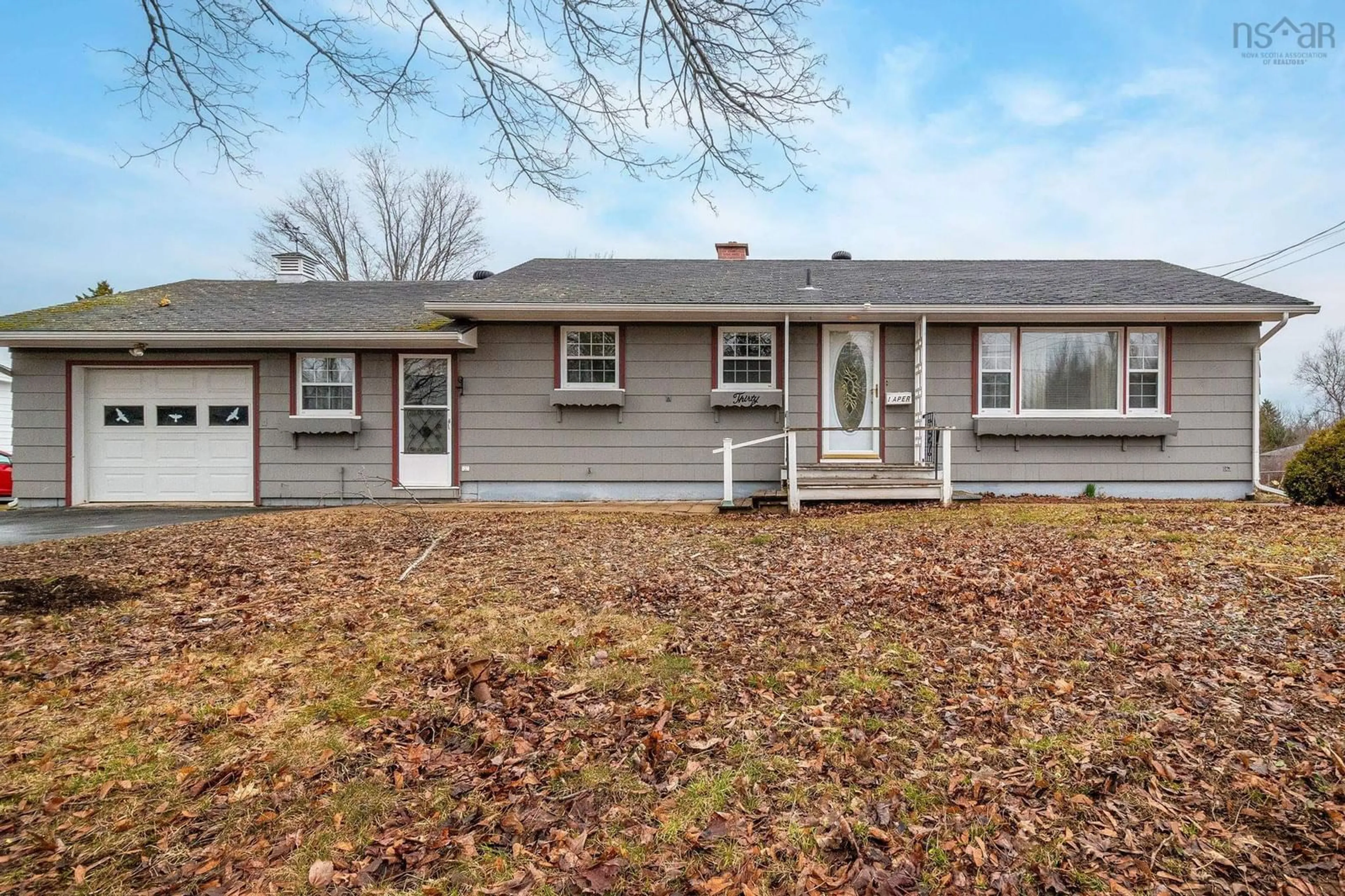 Home with vinyl exterior material, unknown for 30 Victoria Street, Middleton Nova Scotia B0S 1P0