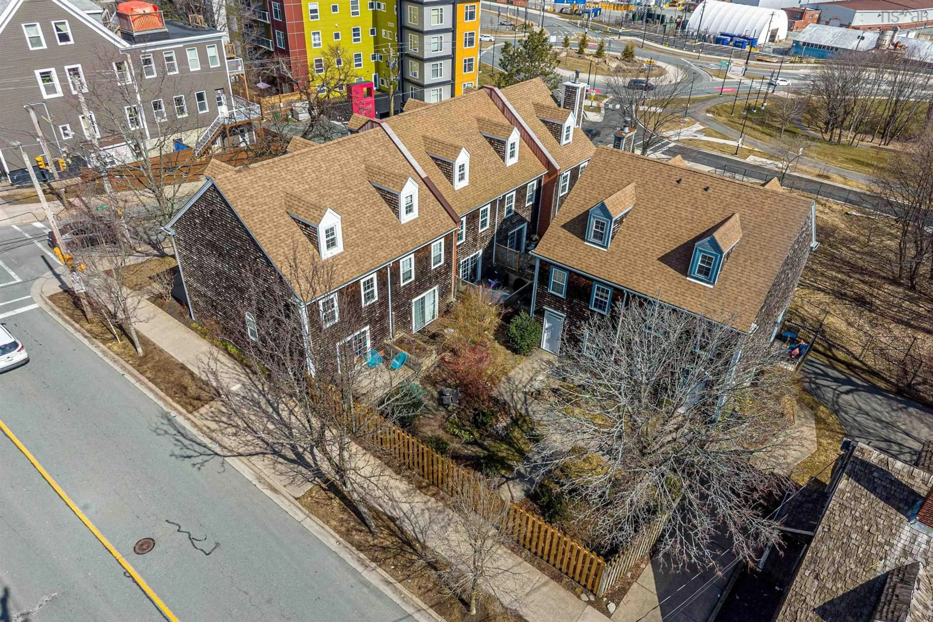 A pic from outside/outdoor area/front of a property/back of a property/a pic from drone, city buildings view from balcony for 5238 Nora Bernard St, Halifax Nova Scotia B3K 5T6