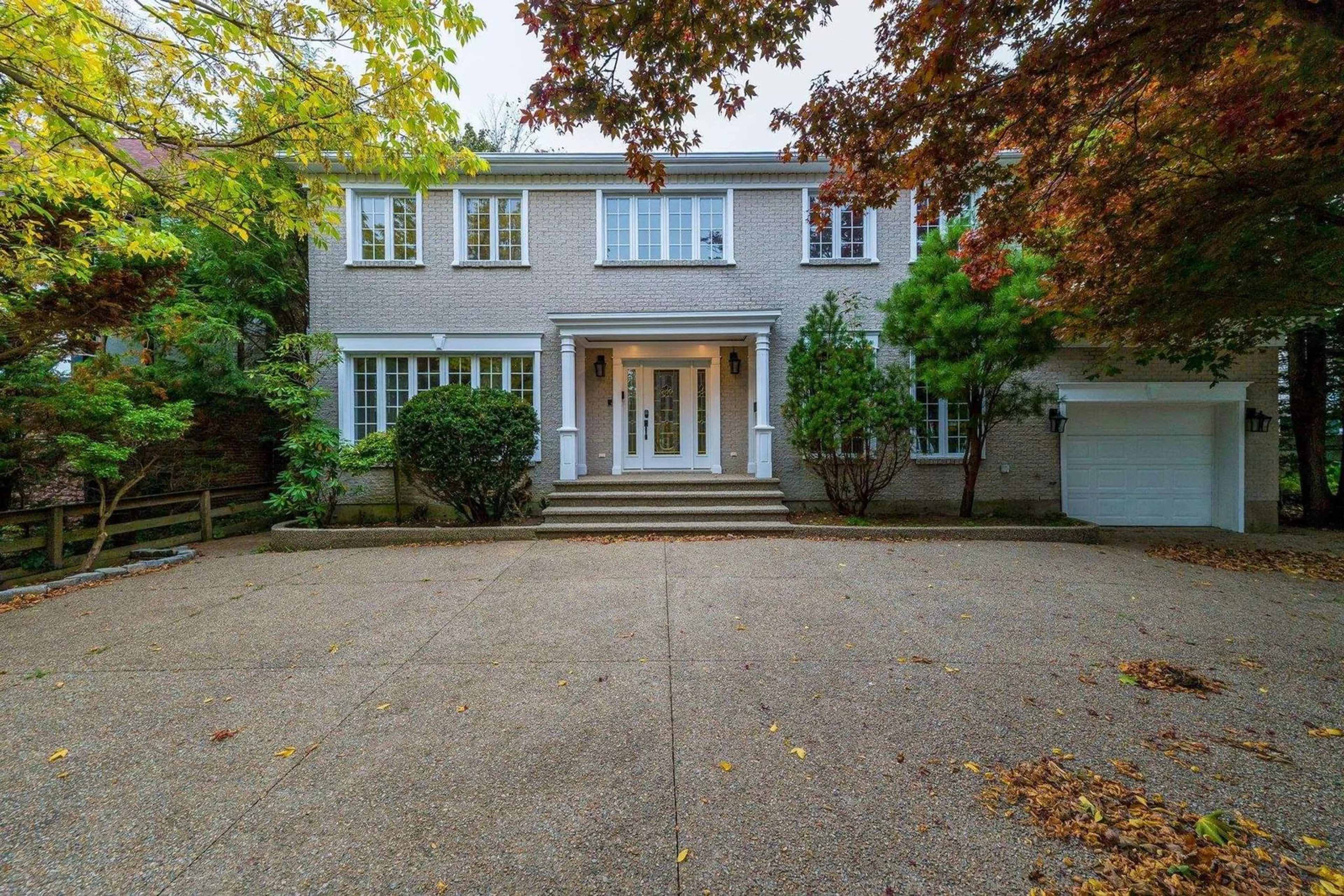 Unknown for 916 Young Ave, Halifax Nova Scotia B3H 2W1